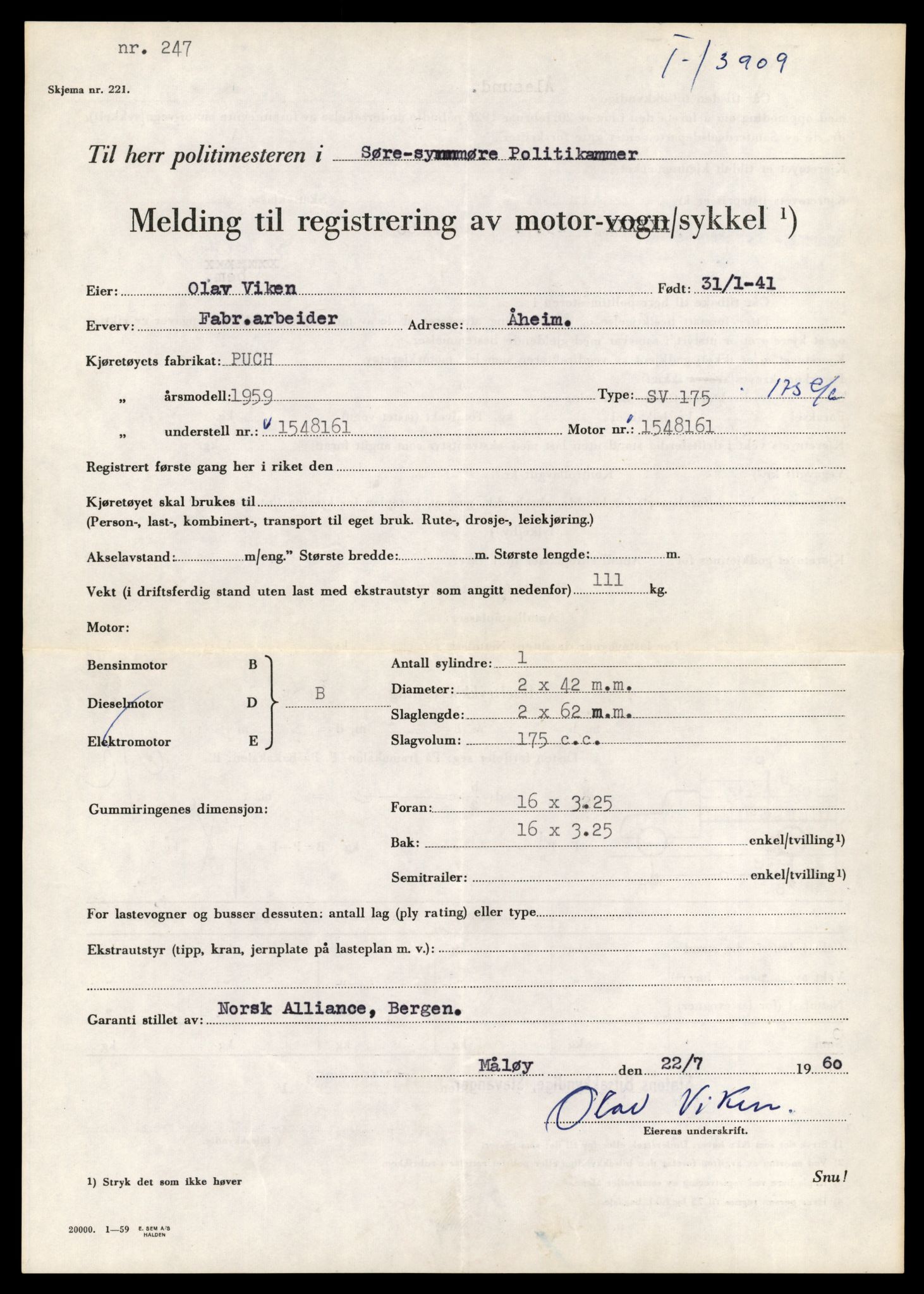 Møre og Romsdal vegkontor - Ålesund trafikkstasjon, AV/SAT-A-4099/F/Fe/L0042: Registreringskort for kjøretøy T 13906 - T 14079, 1927-1998, p. 63