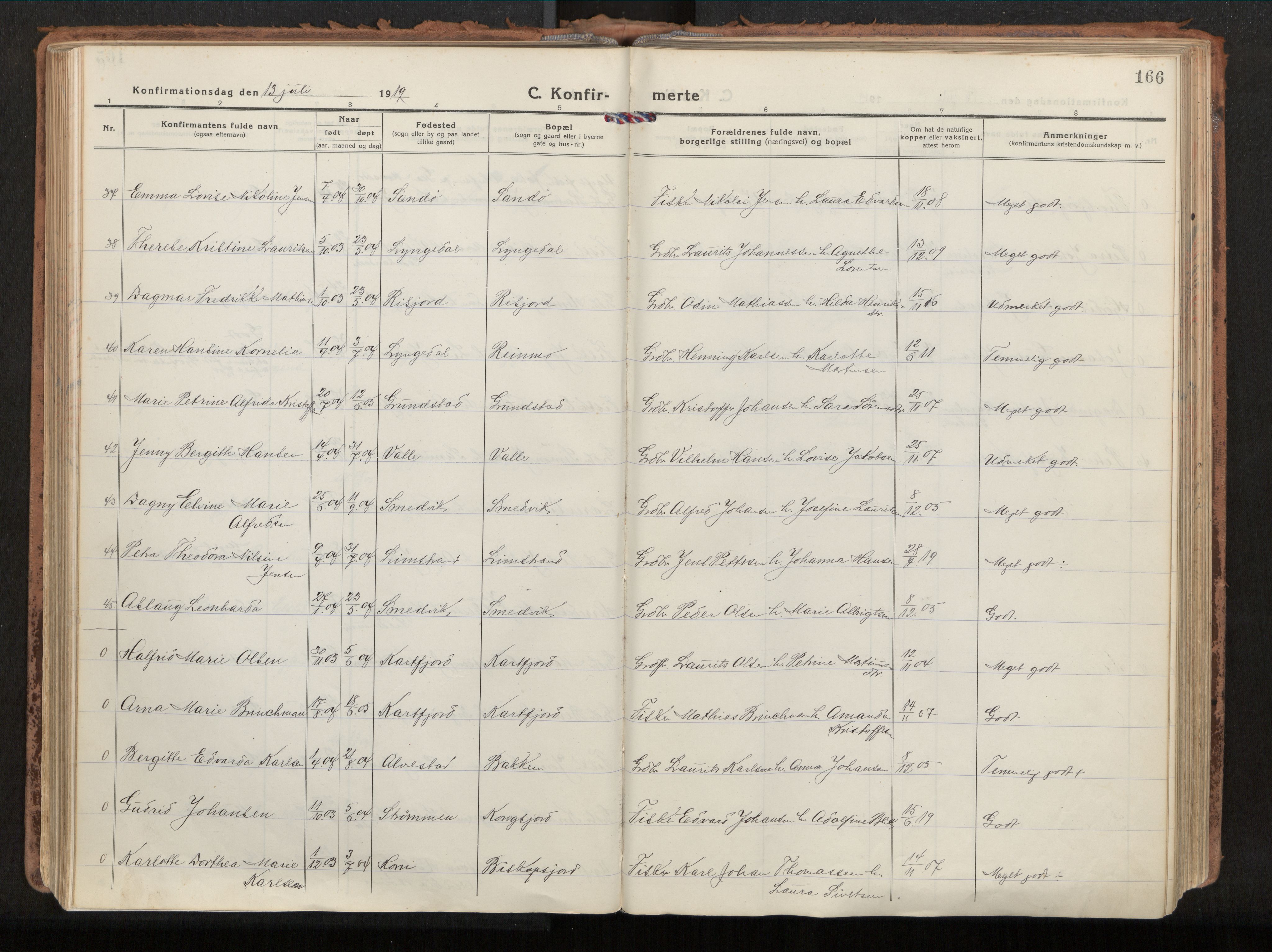 Ministerialprotokoller, klokkerbøker og fødselsregistre - Nordland, AV/SAT-A-1459/880/L1136: Parish register (official) no. 880A10, 1919-1927, p. 166