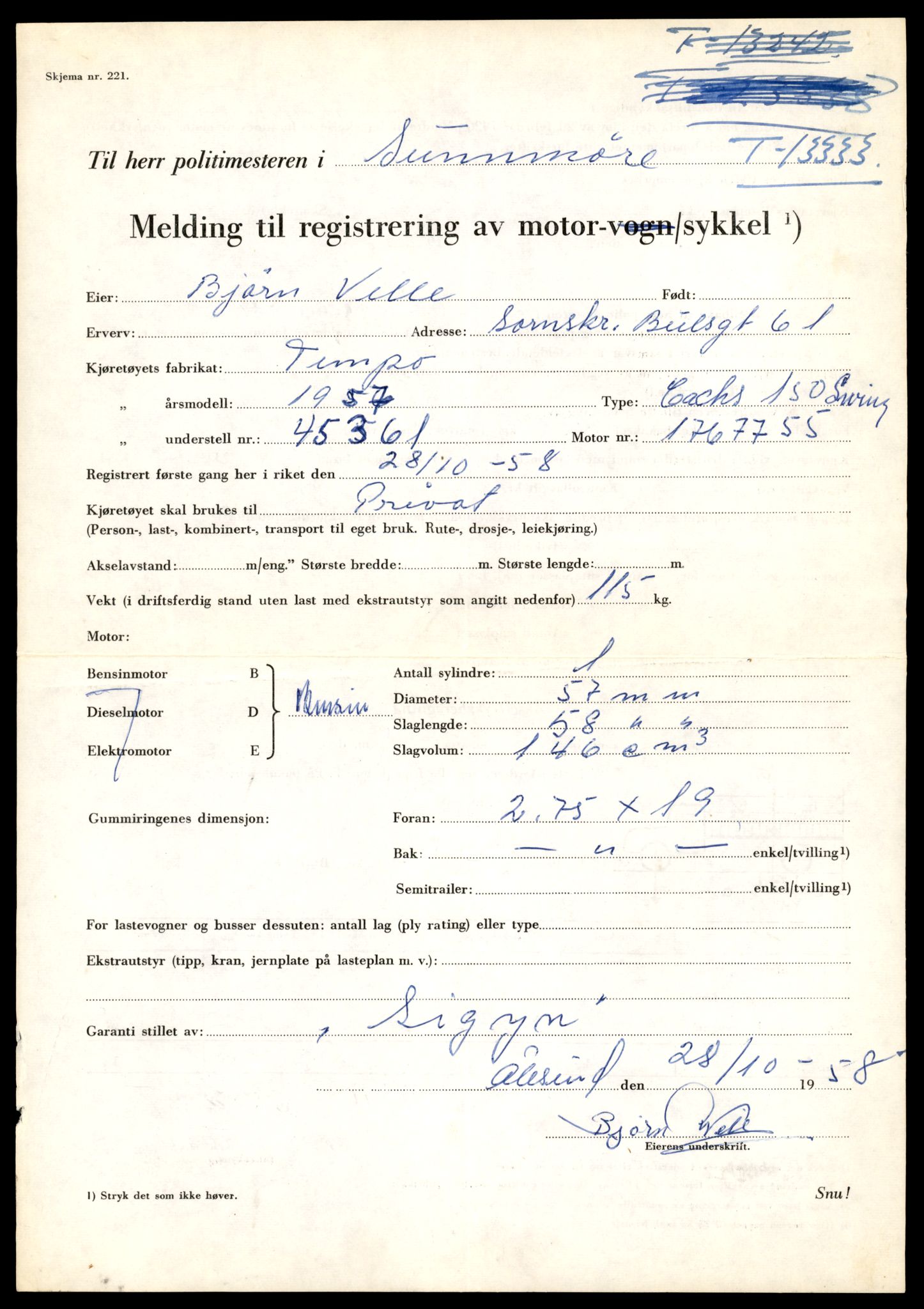 Møre og Romsdal vegkontor - Ålesund trafikkstasjon, AV/SAT-A-4099/F/Fe/L0038: Registreringskort for kjøretøy T 13180 - T 13360, 1927-1998, p. 2569