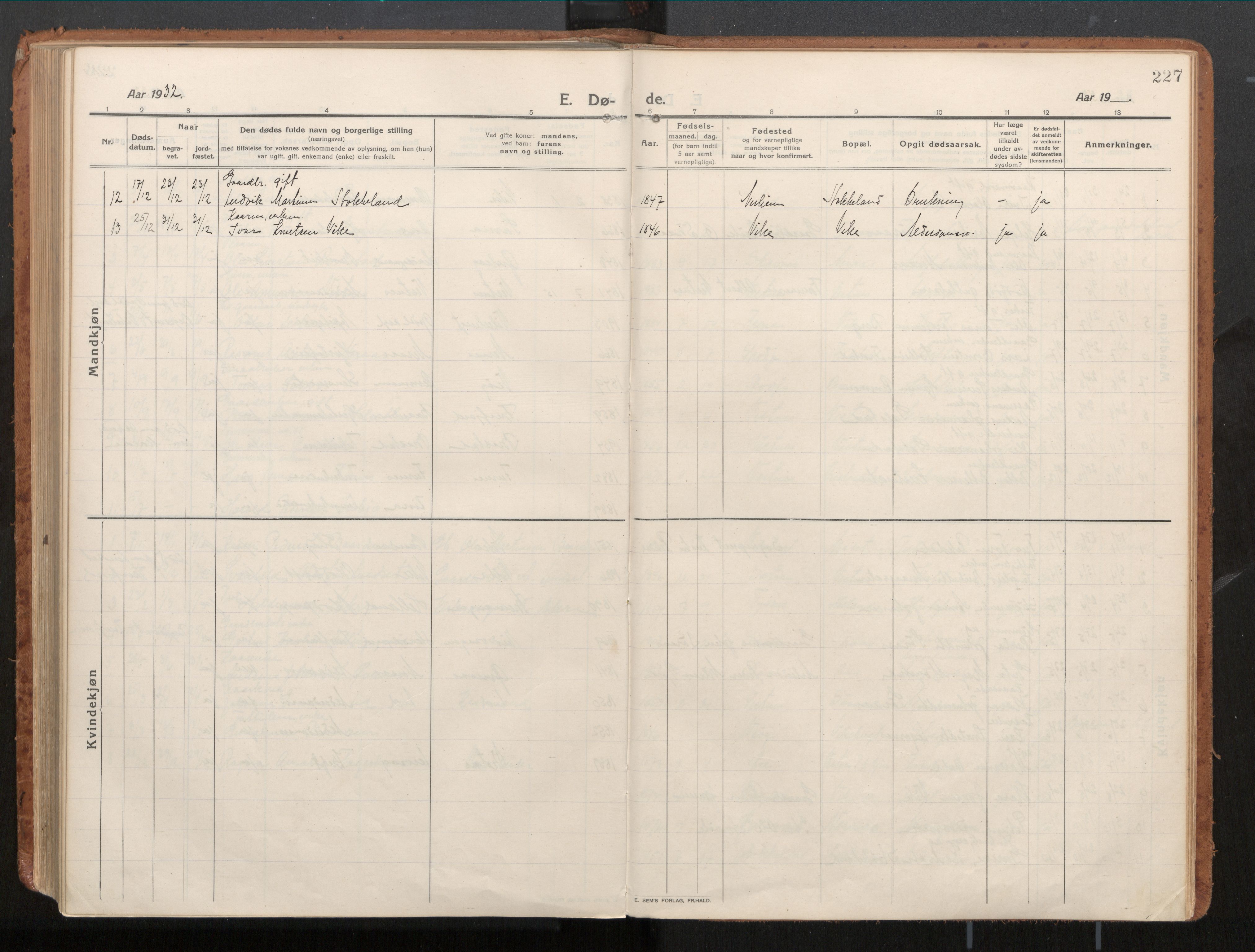 Ministerialprotokoller, klokkerbøker og fødselsregistre - Møre og Romsdal, AV/SAT-A-1454/539/L0534a: Parish register (official) no. 539A08, 1912-1935, p. 227