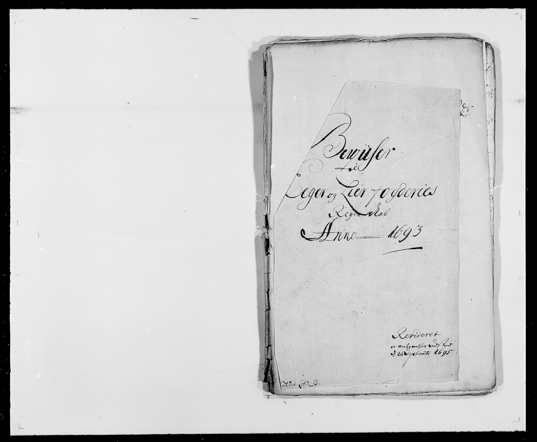 Rentekammeret inntil 1814, Reviderte regnskaper, Fogderegnskap, RA/EA-4092/R28/L1690: Fogderegnskap Eiker og Lier, 1692-1693, p. 223