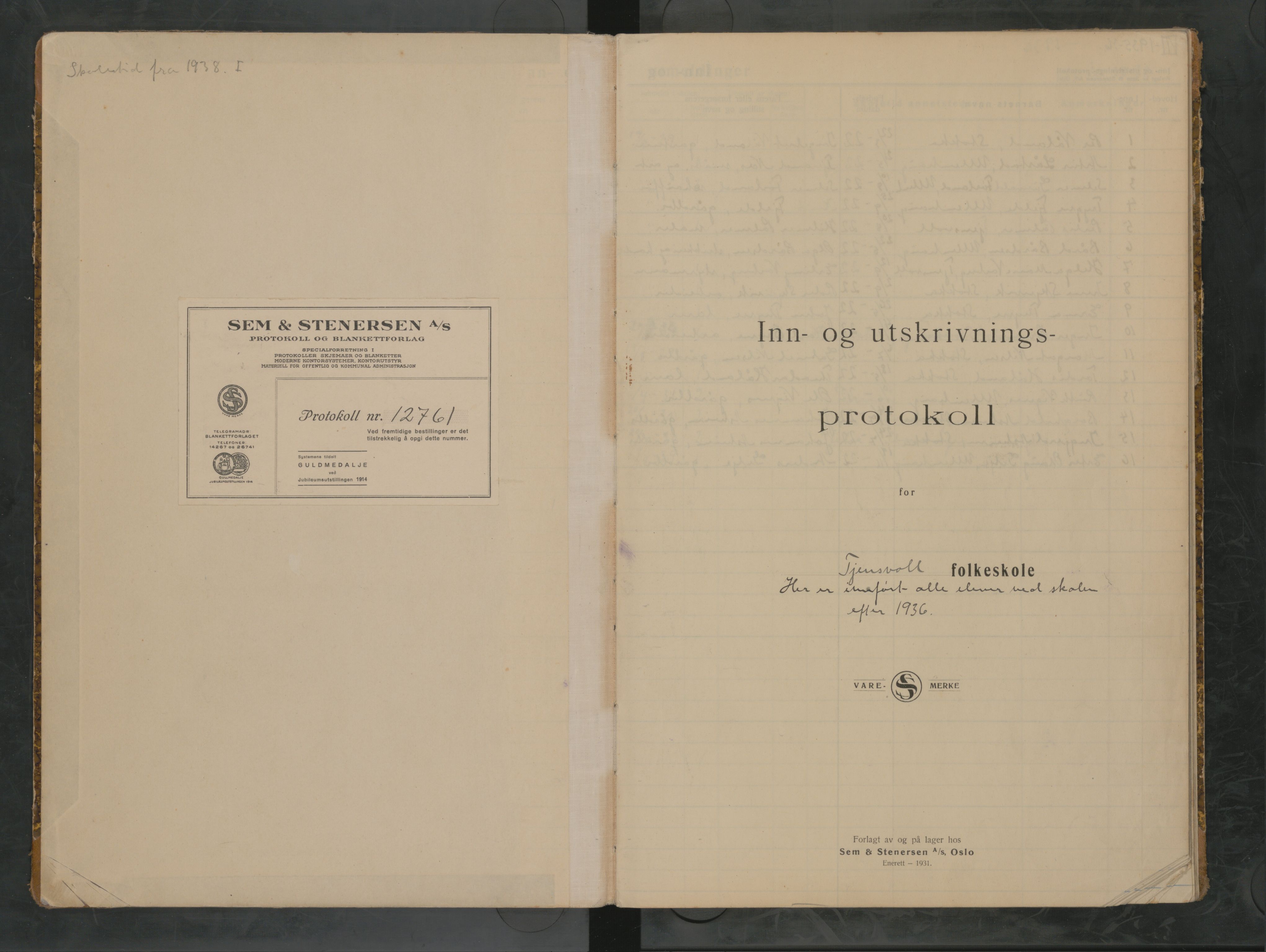 Hetland kommune. Tjensvoll skole, BYST/A-0147/F/L0001: Inn - og utskrivningsprotokoll, 1935-1957