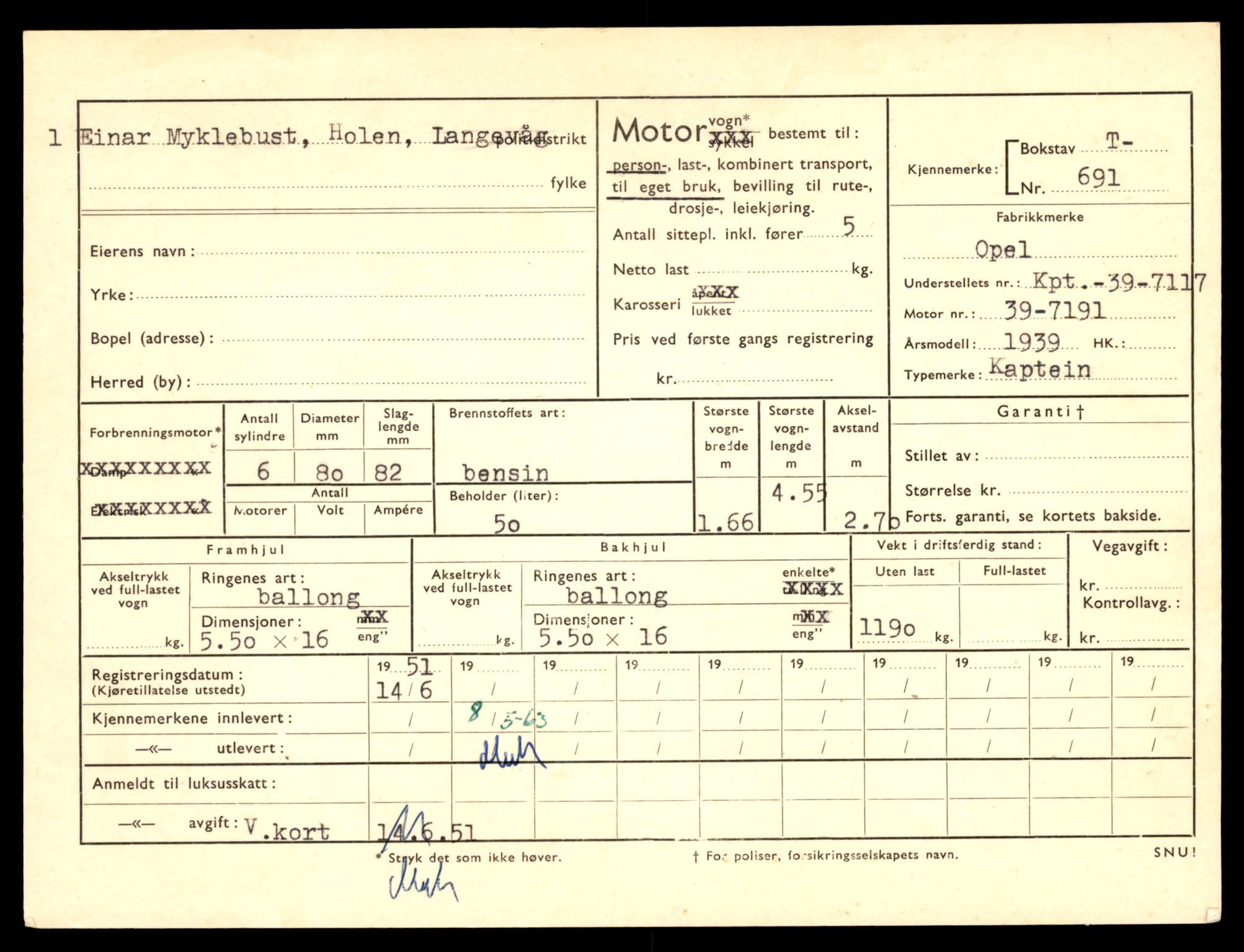 Møre og Romsdal vegkontor - Ålesund trafikkstasjon, SAT/A-4099/F/Fe/L0007: Registreringskort for kjøretøy T 651 - T 746, 1927-1998, p. 1361