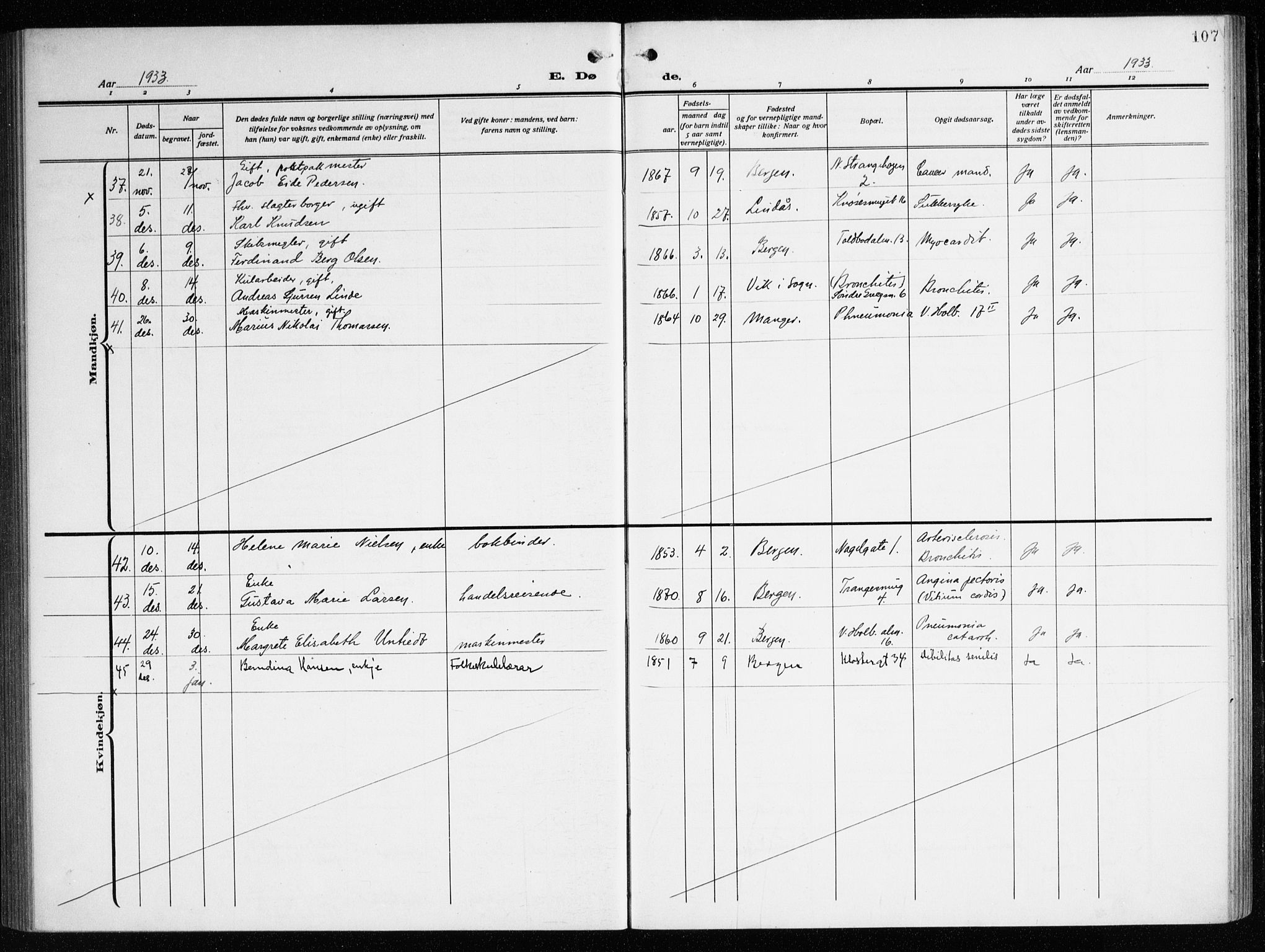 Nykirken Sokneprestembete, SAB/A-77101/H/Haa/L0046: Parish register (official) no. E 6, 1918-1944, p. 107
