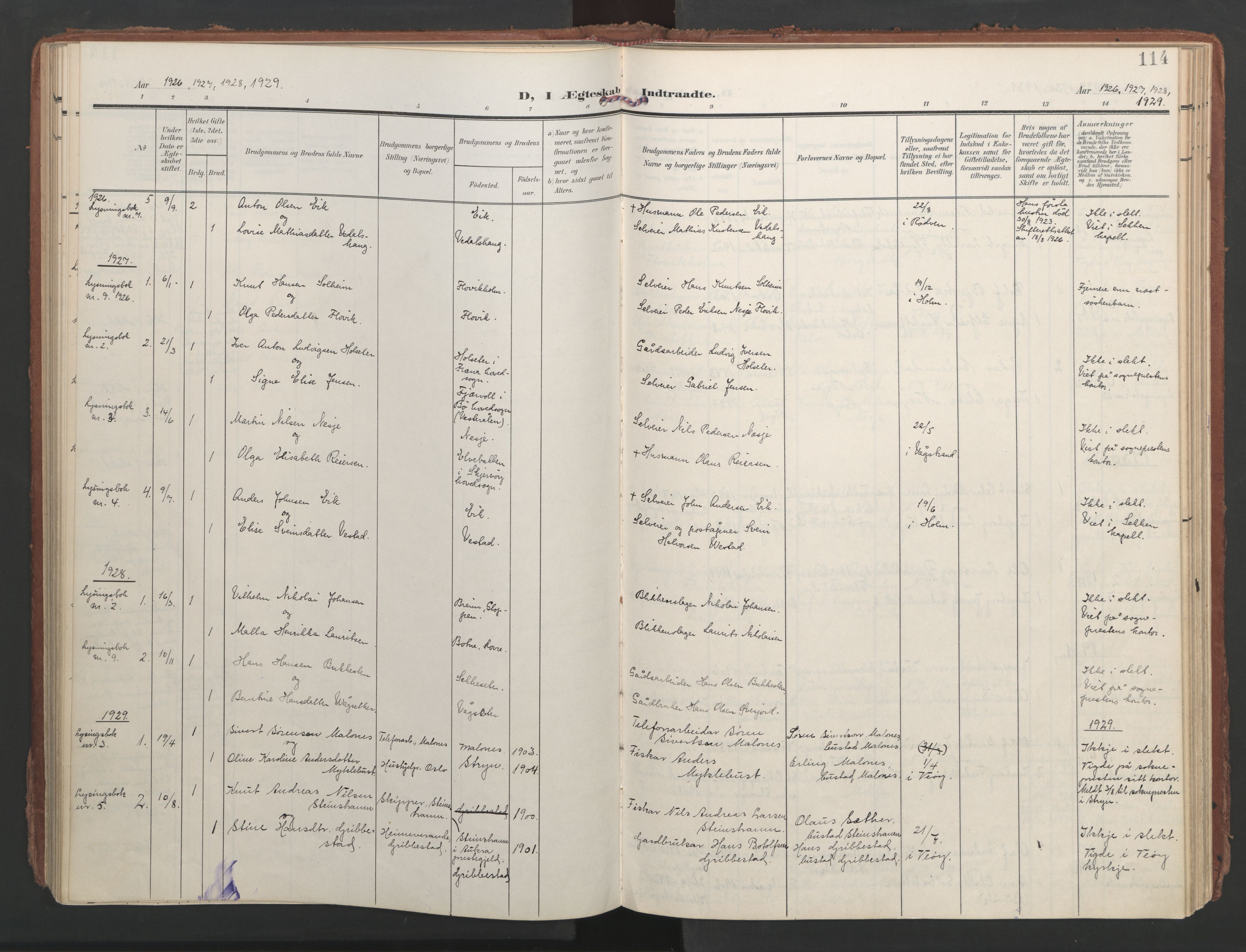 Ministerialprotokoller, klokkerbøker og fødselsregistre - Møre og Romsdal, SAT/A-1454/547/L0605: Parish register (official) no. 547A07, 1907-1936, p. 114