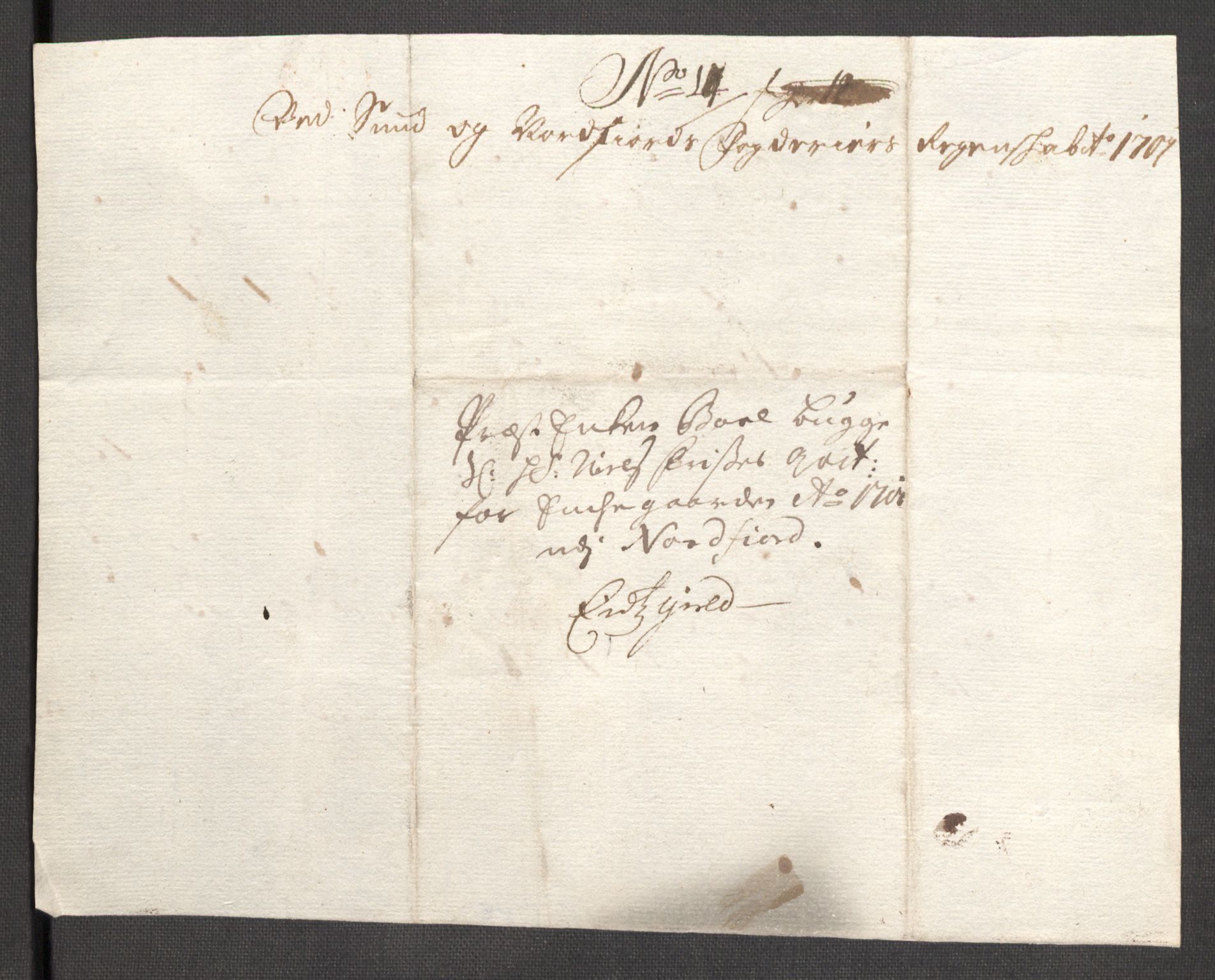 Rentekammeret inntil 1814, Reviderte regnskaper, Fogderegnskap, AV/RA-EA-4092/R53/L3425: Fogderegnskap Sunn- og Nordfjord, 1700-1701, p. 465