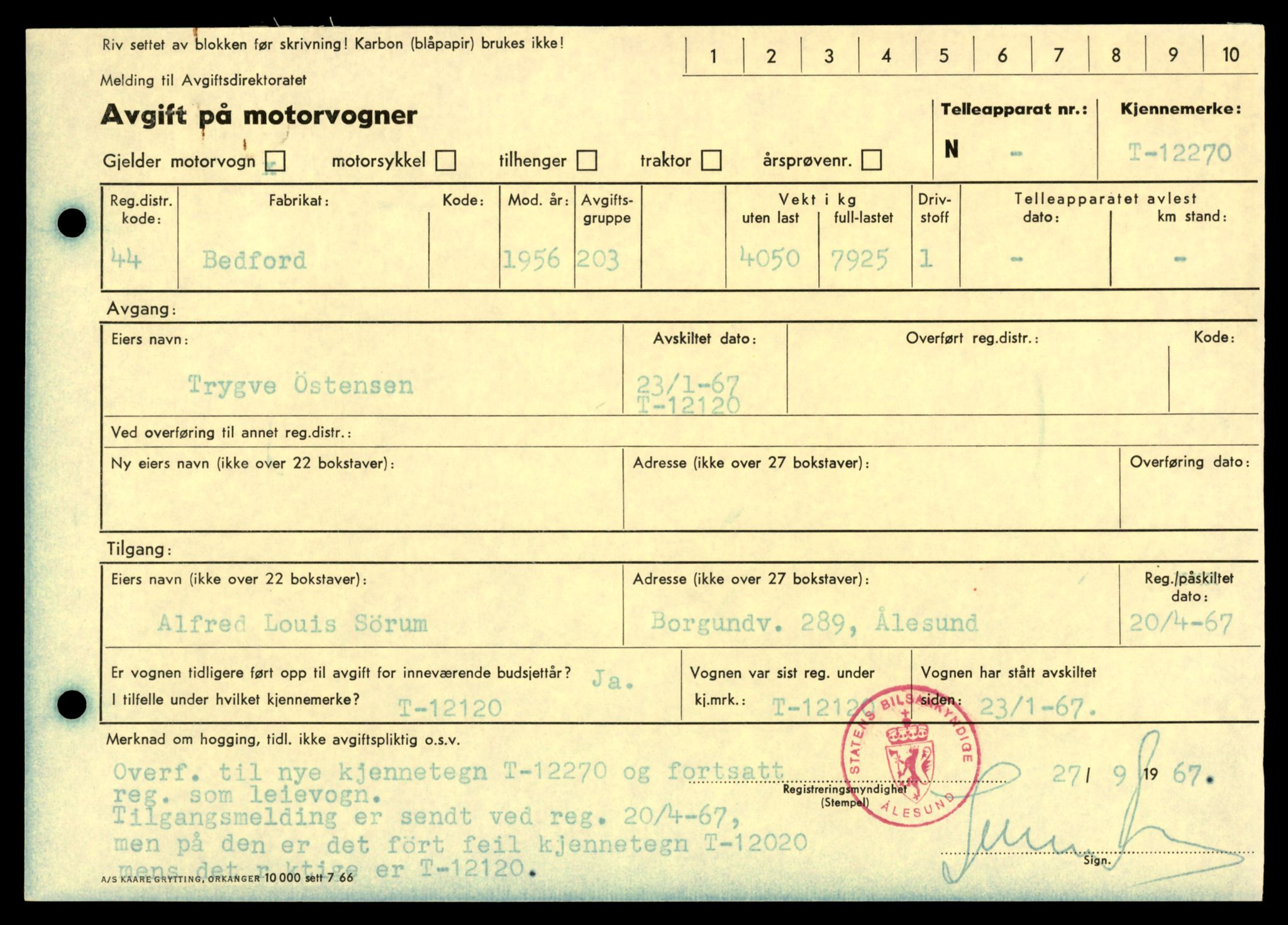 Møre og Romsdal vegkontor - Ålesund trafikkstasjon, AV/SAT-A-4099/F/Fe/L0033: Registreringskort for kjøretøy T 12151 - T 12474, 1927-1998, p. 2707