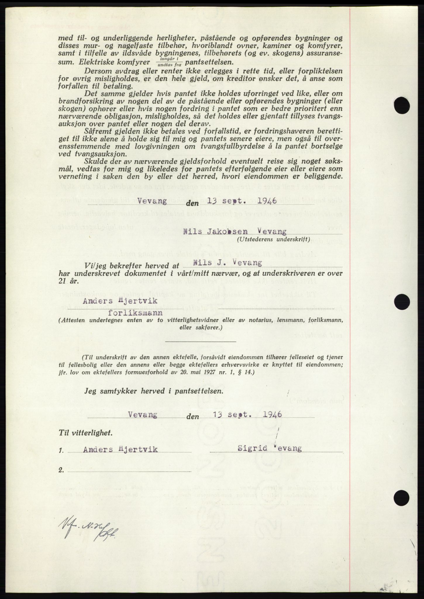 Nordmøre sorenskriveri, AV/SAT-A-4132/1/2/2Ca: Mortgage book no. B94, 1946-1946, Diary no: : 1813/1946