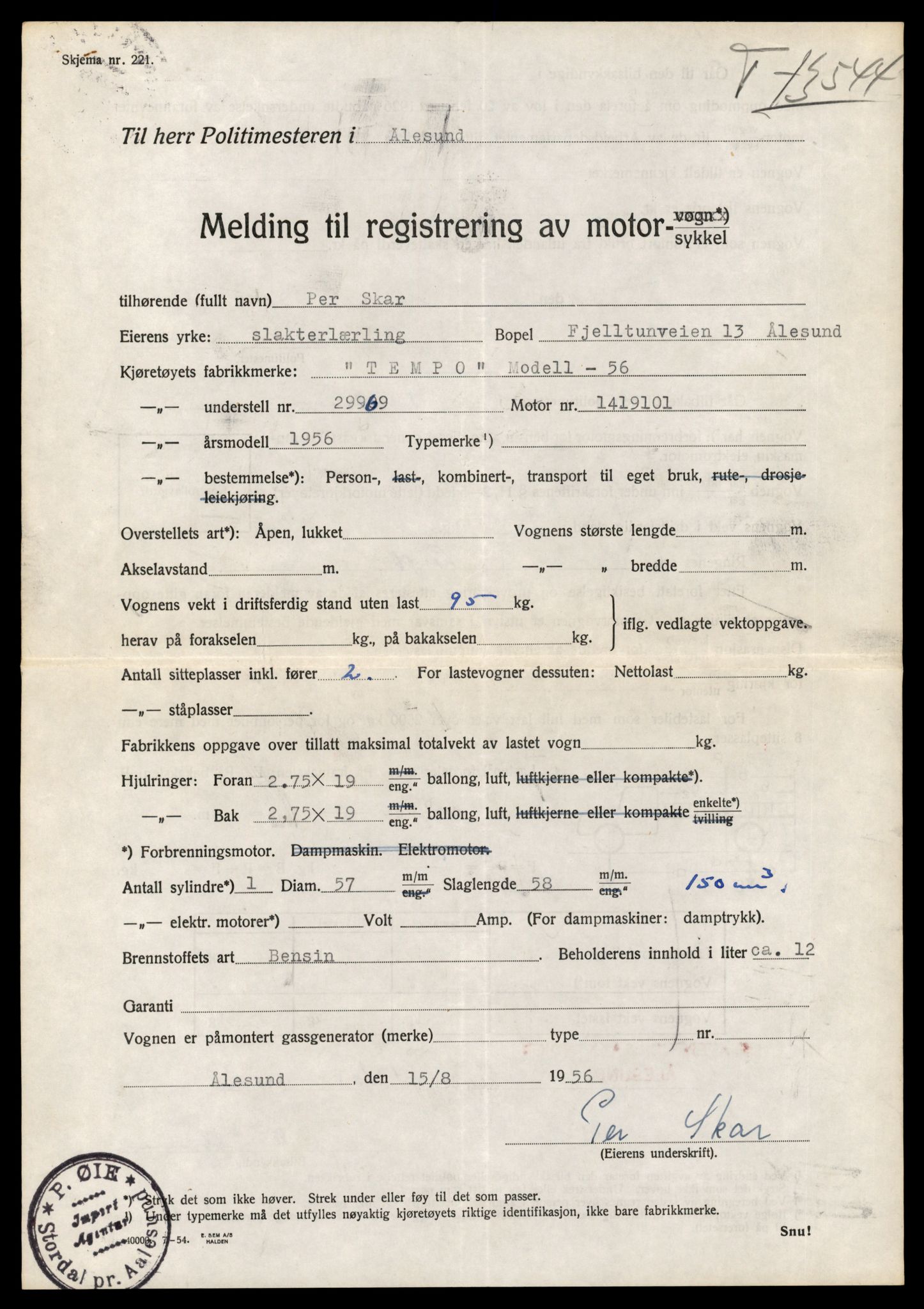 Møre og Romsdal vegkontor - Ålesund trafikkstasjon, AV/SAT-A-4099/F/Fe/L0040: Registreringskort for kjøretøy T 13531 - T 13709, 1927-1998, p. 293