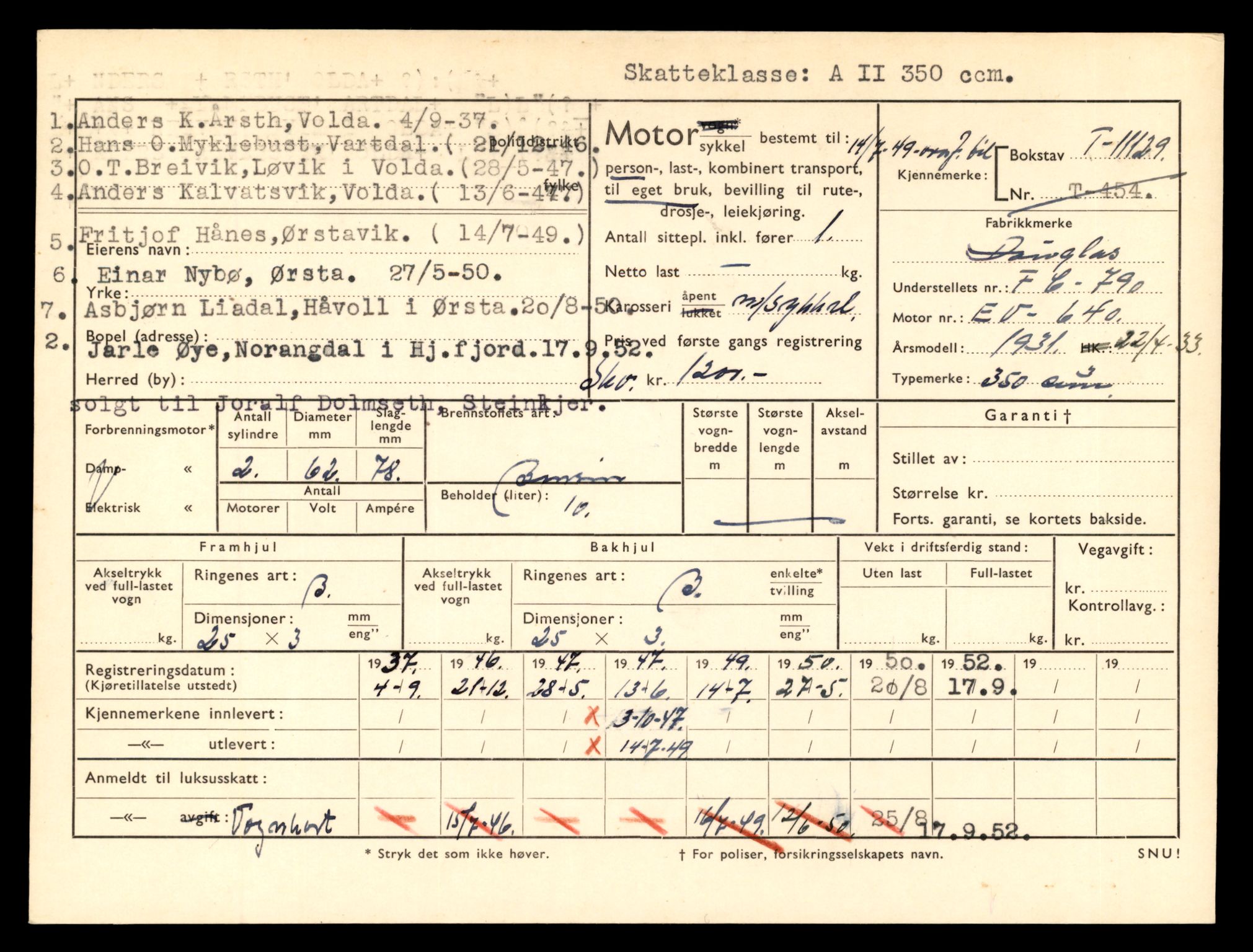 Møre og Romsdal vegkontor - Ålesund trafikkstasjon, AV/SAT-A-4099/F/Fe/L0026: Registreringskort for kjøretøy T 11046 - T 11160, 1927-1998, p. 2475