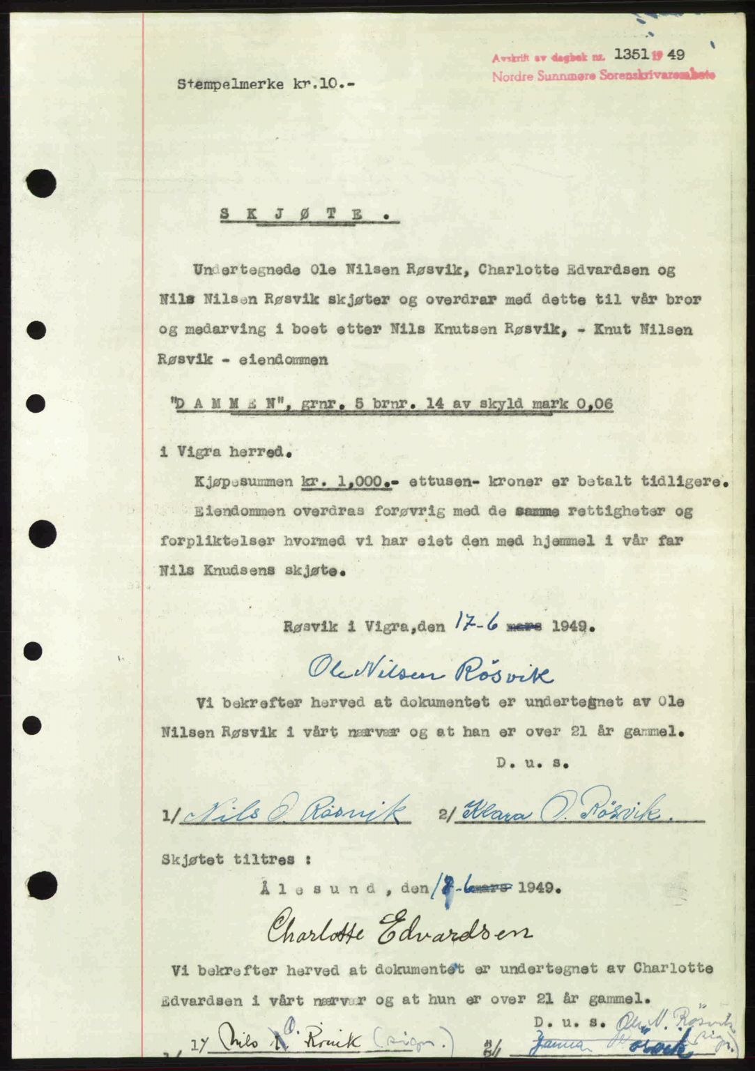 Nordre Sunnmøre sorenskriveri, AV/SAT-A-0006/1/2/2C/2Ca: Mortgage book no. A31, 1949-1949, Diary no: : 1351/1949