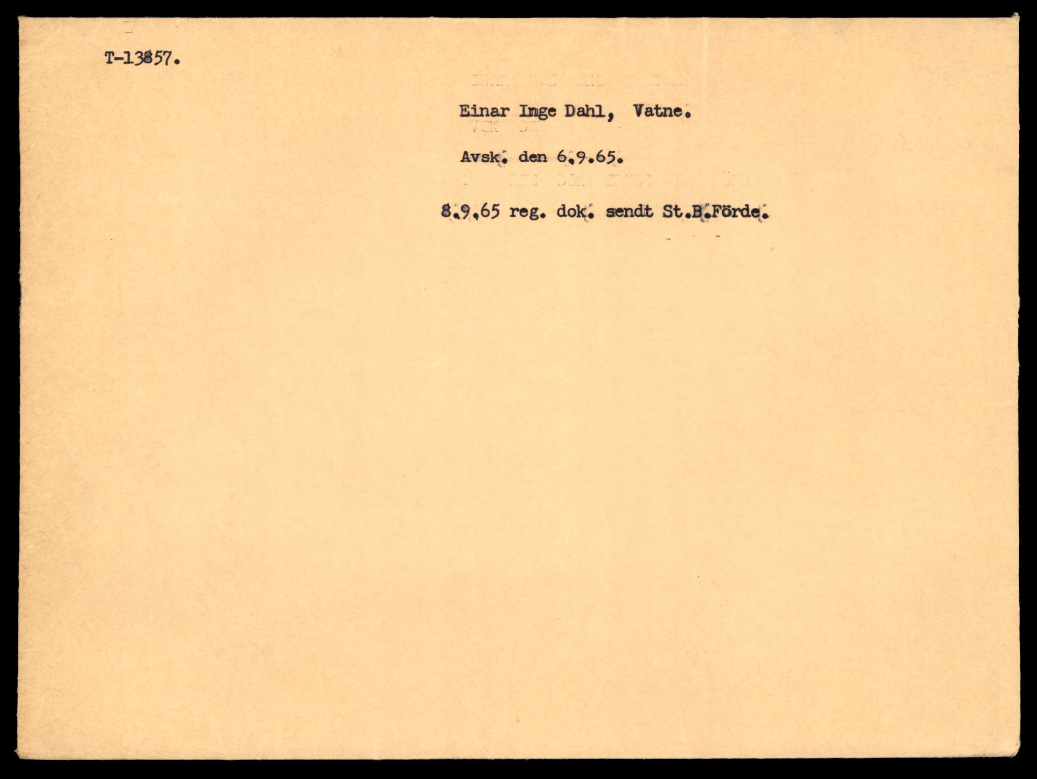 Møre og Romsdal vegkontor - Ålesund trafikkstasjon, AV/SAT-A-4099/F/Fe/L0041: Registreringskort for kjøretøy T 13710 - T 13905, 1927-1998, p. 2655