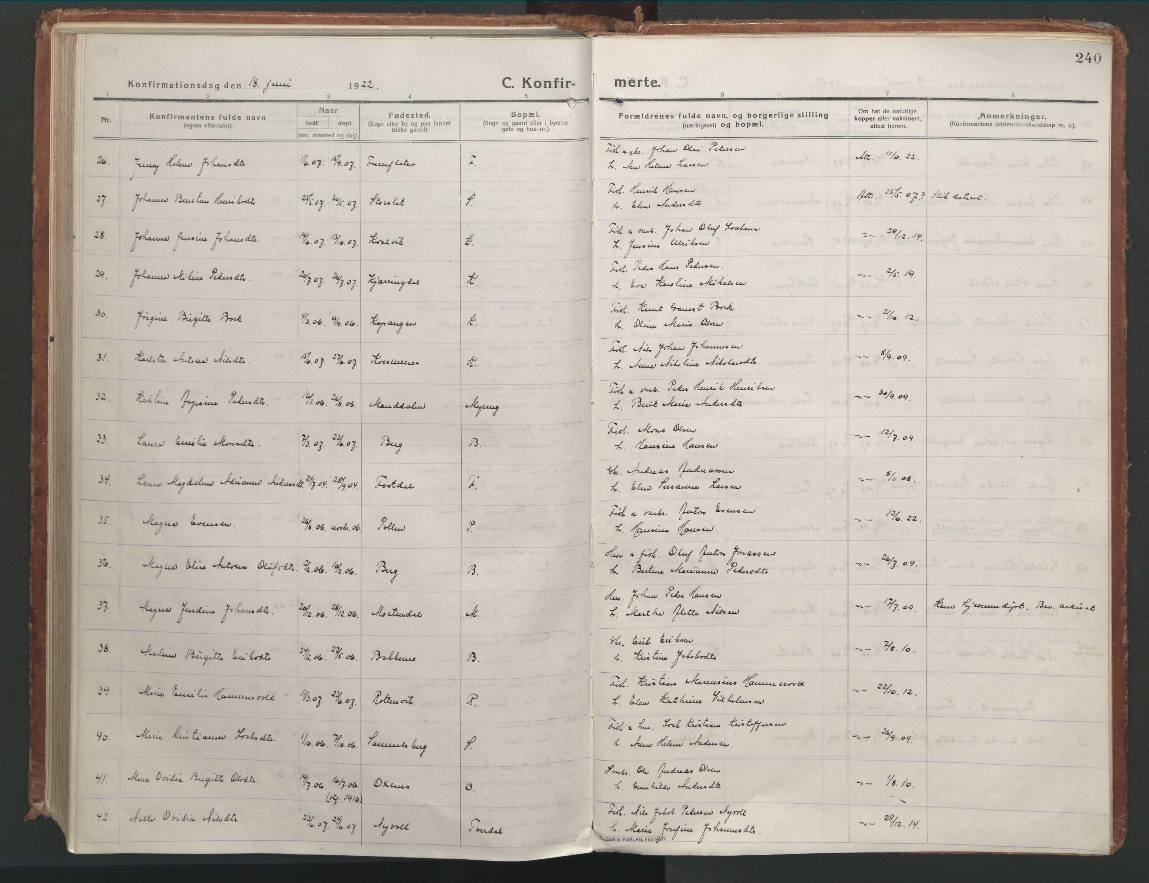 Lyngen sokneprestembete, AV/SATØ-S-1289/H/He/Hea/L0012kirke: Parish register (official) no. 12, 1914-1923, p. 240