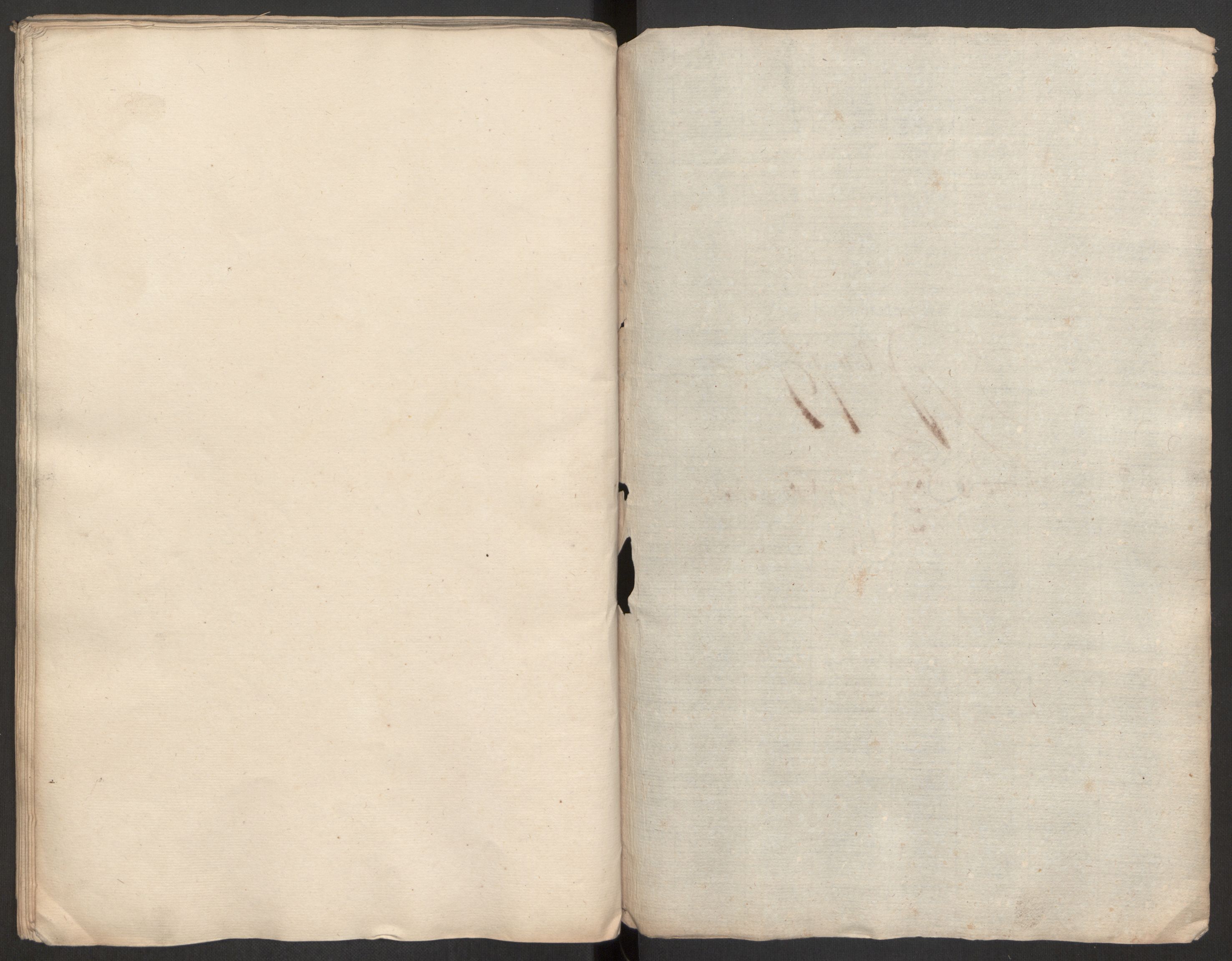 Rentekammeret inntil 1814, Reviderte regnskaper, Fogderegnskap, RA/EA-4092/R56/L3758: Fogderegnskap Nordmøre, 1725, p. 211