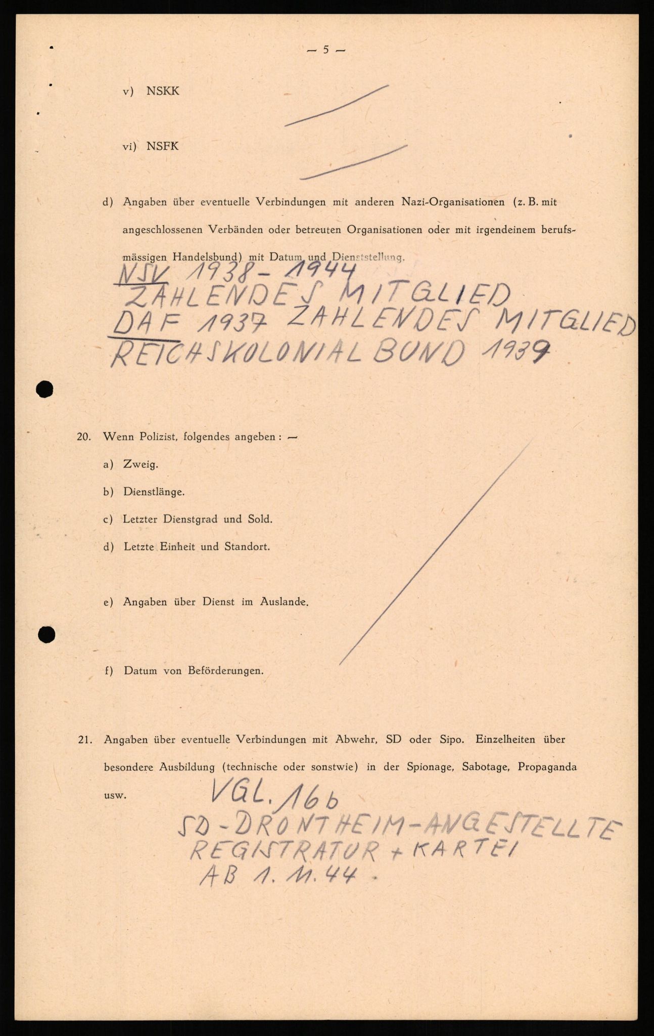 Forsvaret, Forsvarets overkommando II, RA/RAFA-3915/D/Db/L0020: CI Questionaires. Tyske okkupasjonsstyrker i Norge. Tyskere., 1945-1946, p. 488