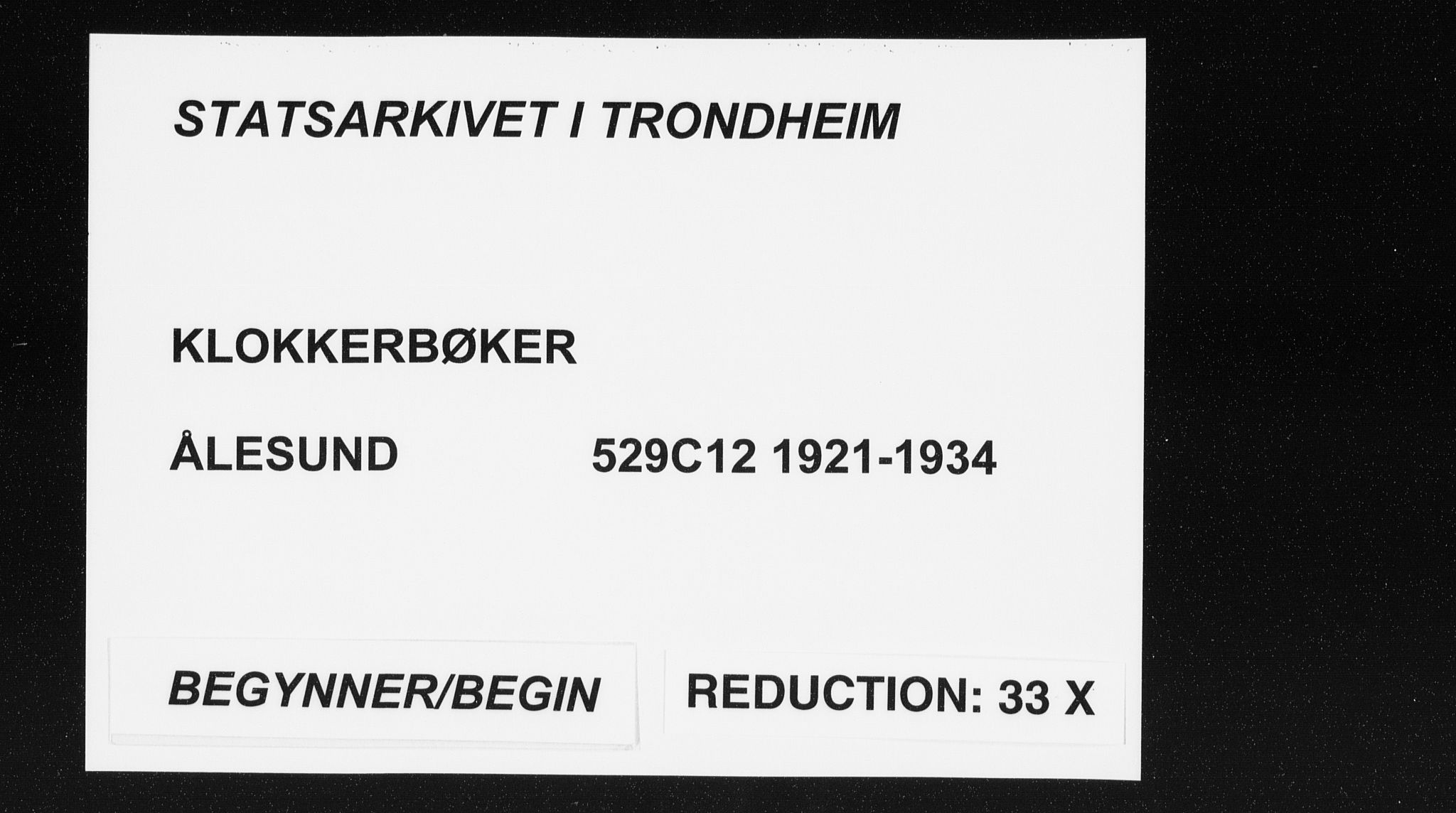 Ministerialprotokoller, klokkerbøker og fødselsregistre - Møre og Romsdal, SAT/A-1454/529/L0475: Parish register (copy) no. 529C12, 1921-1934