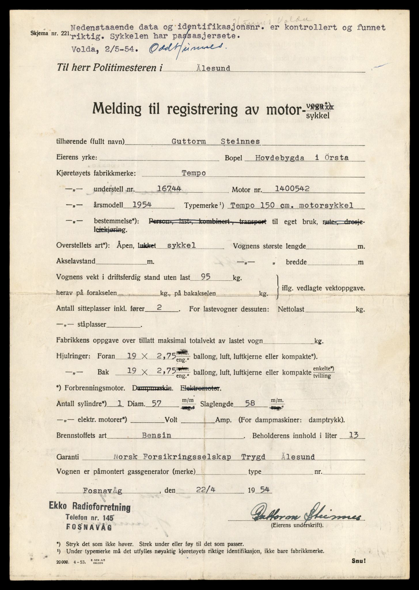 Møre og Romsdal vegkontor - Ålesund trafikkstasjon, AV/SAT-A-4099/F/Fe/L0037: Registreringskort for kjøretøy T 13031 - T 13179, 1927-1998, p. 2035