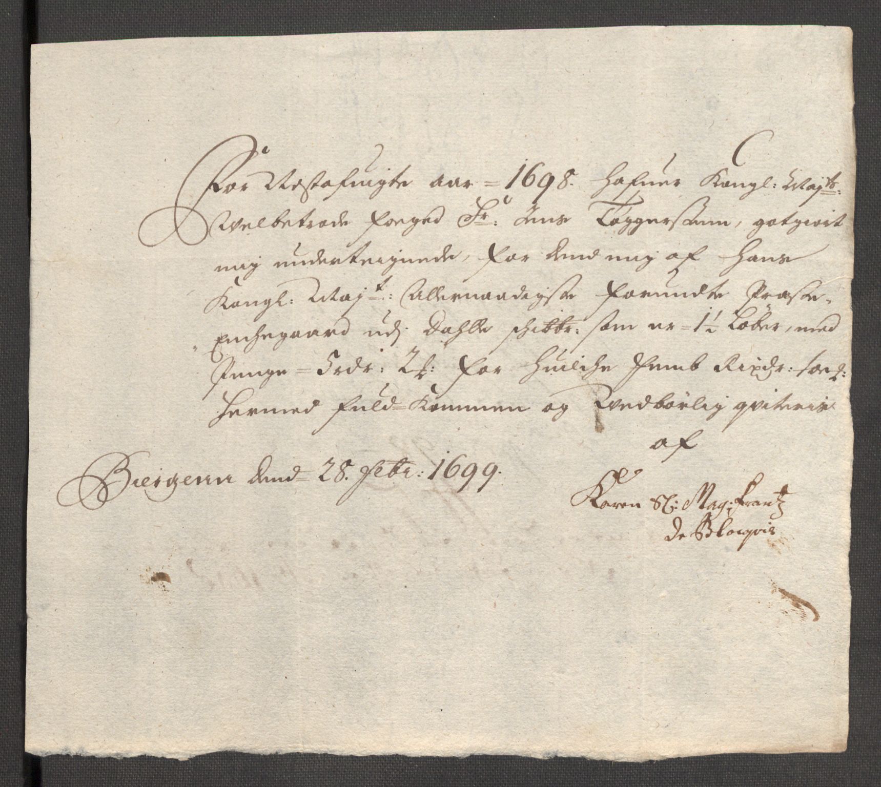 Rentekammeret inntil 1814, Reviderte regnskaper, Fogderegnskap, AV/RA-EA-4092/R53/L3423: Fogderegnskap Sunn- og Nordfjord, 1697-1698, p. 352