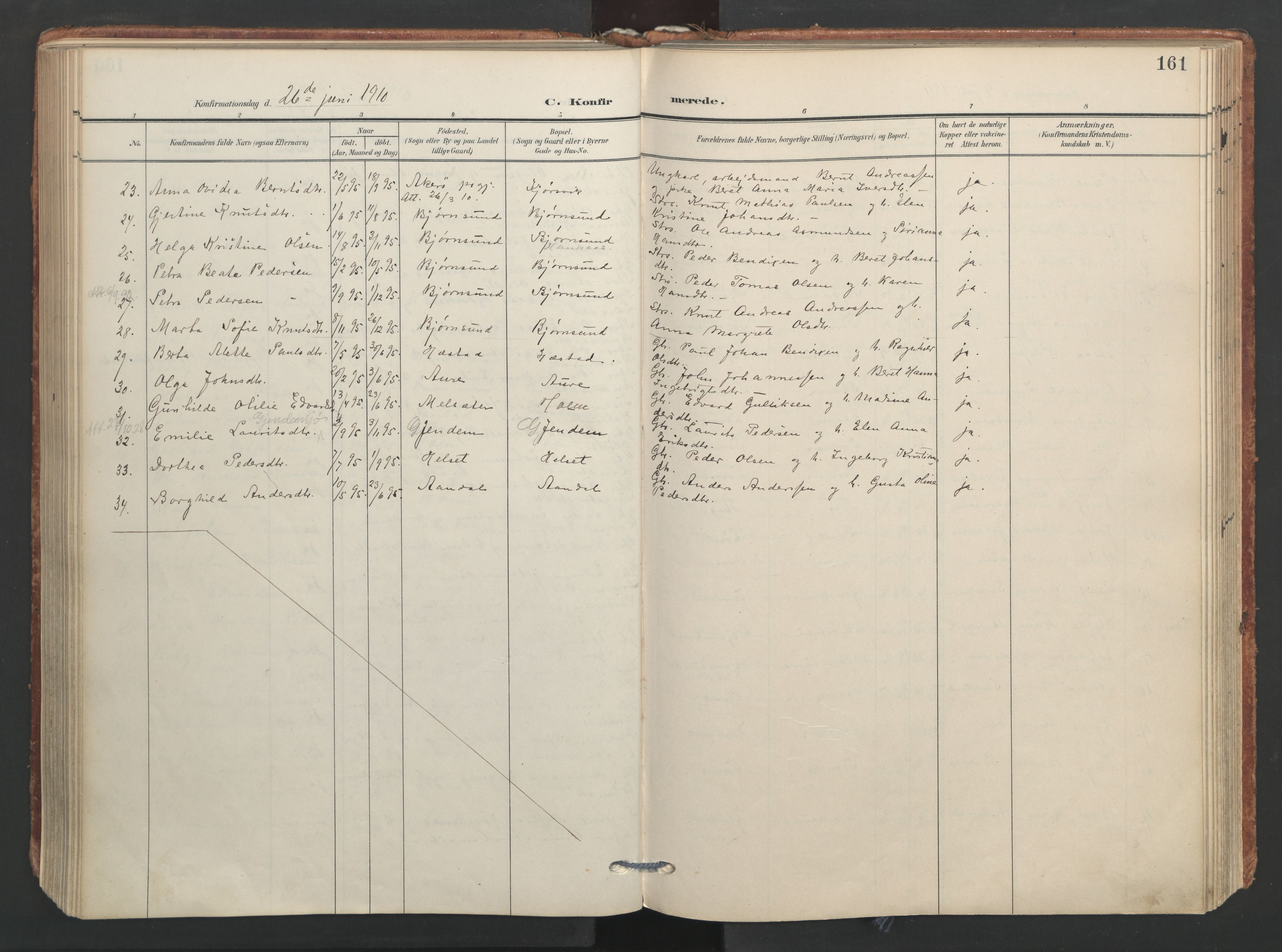 Ministerialprotokoller, klokkerbøker og fødselsregistre - Møre og Romsdal, SAT/A-1454/565/L0751: Parish register (official) no. 565A05, 1905-1979, p. 161