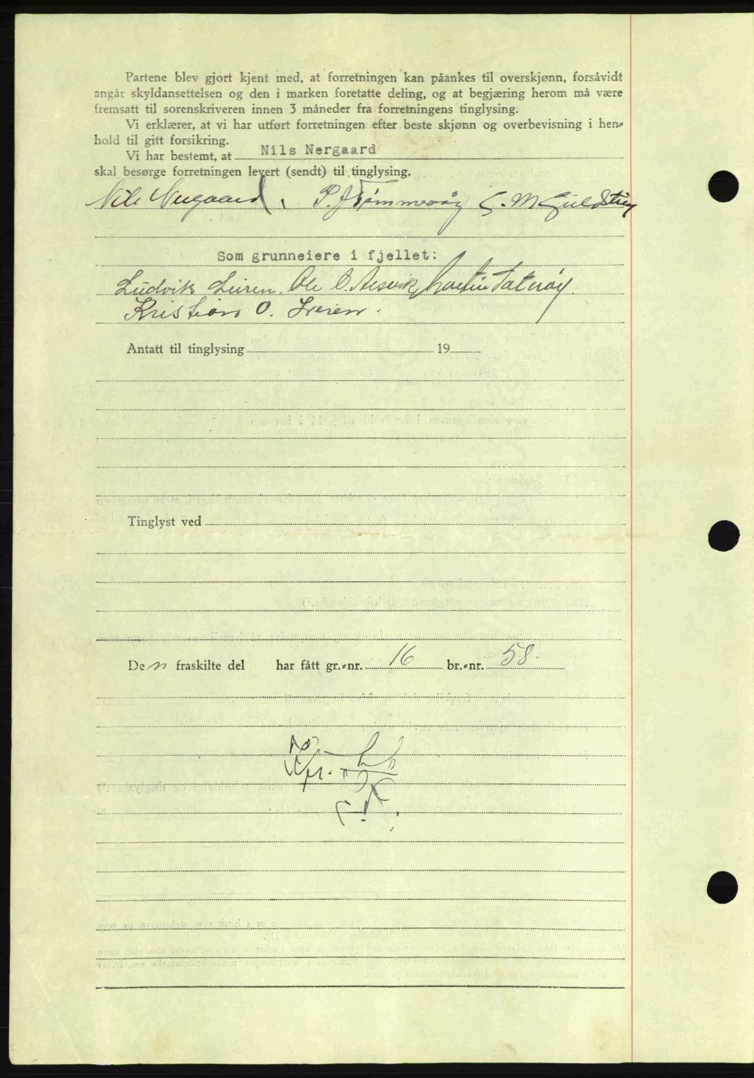 Nordmøre sorenskriveri, AV/SAT-A-4132/1/2/2Ca: Mortgage book no. A92, 1942-1942, Diary no: : 1445/1942