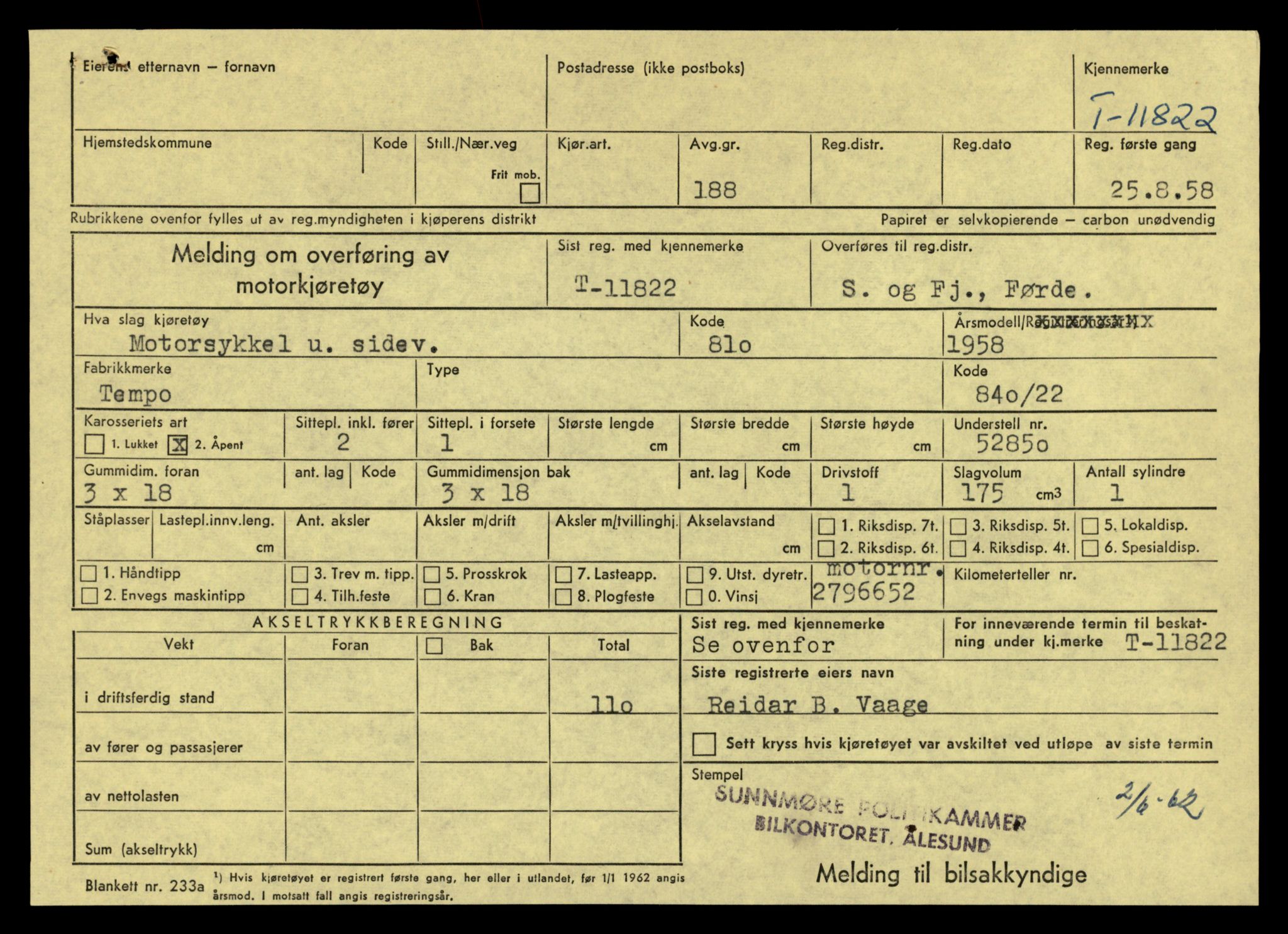 Møre og Romsdal vegkontor - Ålesund trafikkstasjon, AV/SAT-A-4099/F/Fe/L0031: Registreringskort for kjøretøy T 11800 - T 11996, 1927-1998, p. 457