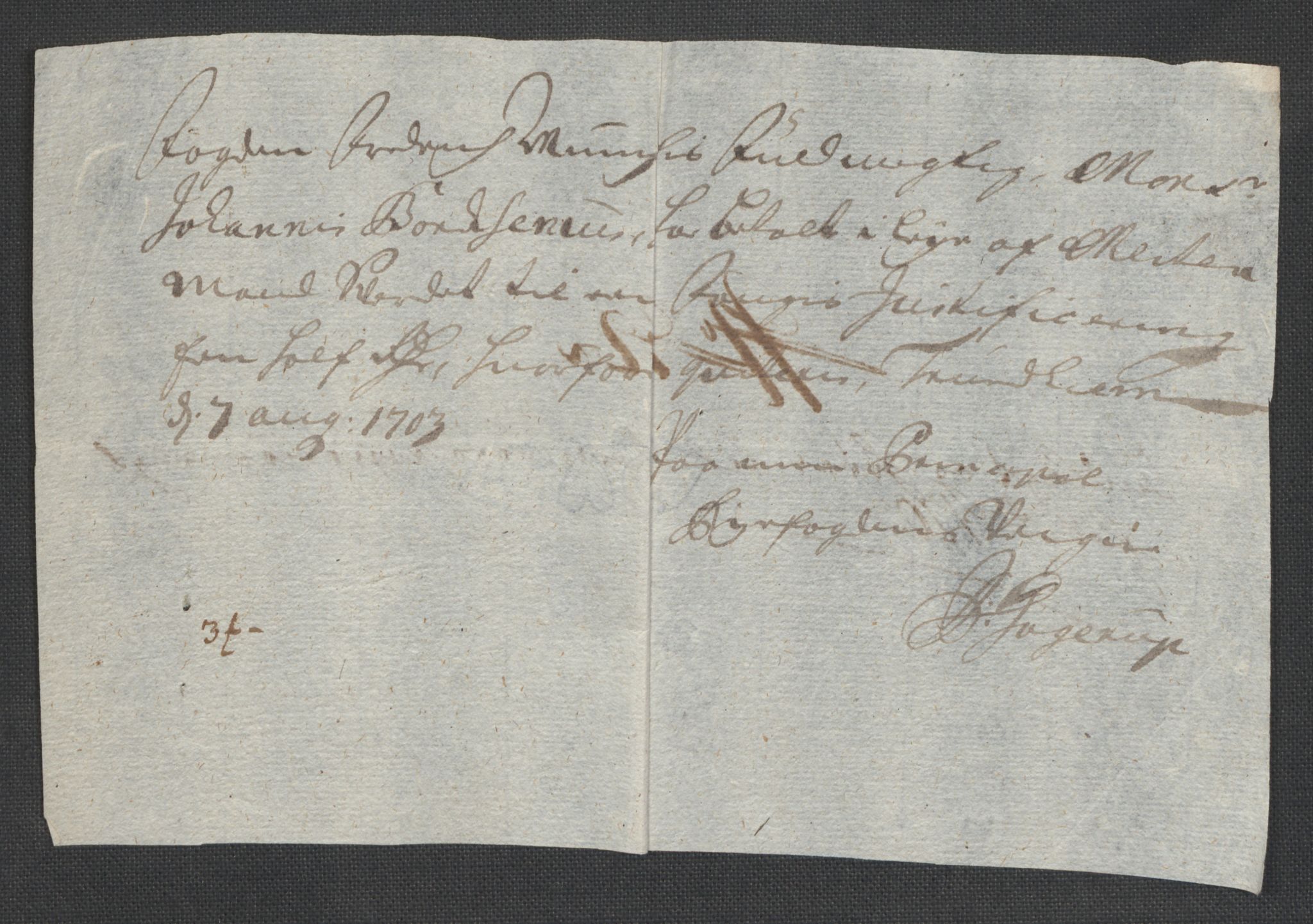 Rentekammeret inntil 1814, Reviderte regnskaper, Fogderegnskap, RA/EA-4092/R56/L3740: Fogderegnskap Nordmøre, 1703-1704, p. 186