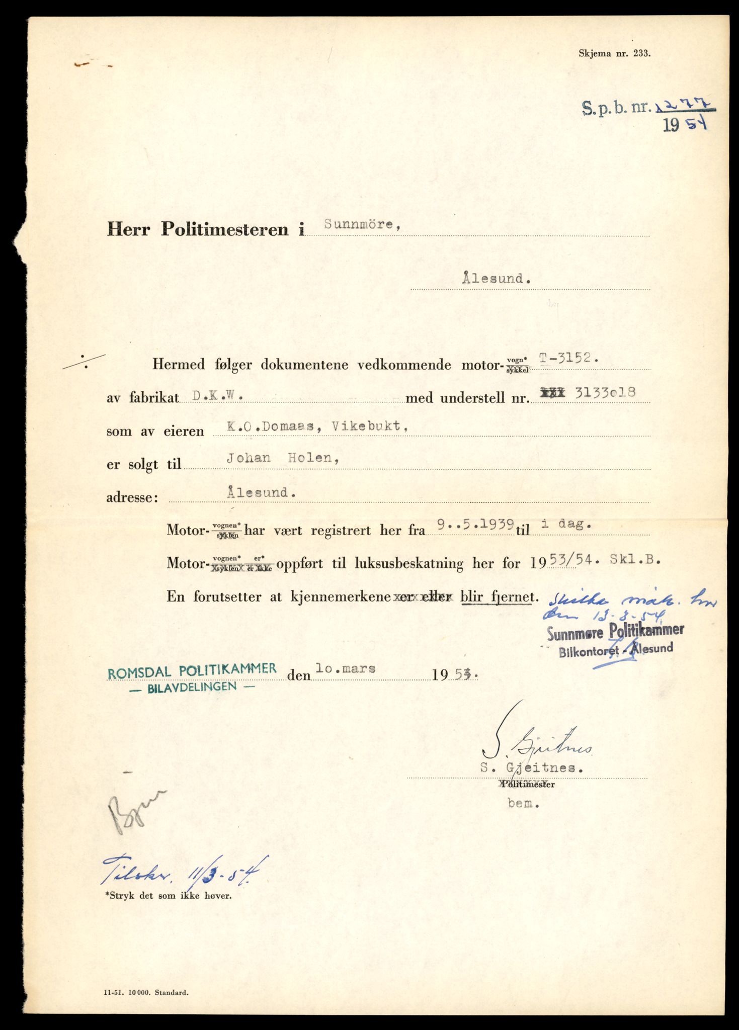 Møre og Romsdal vegkontor - Ålesund trafikkstasjon, AV/SAT-A-4099/F/Fe/L0022: Registreringskort for kjøretøy T 10584 - T 10694, 1927-1998, p. 1095