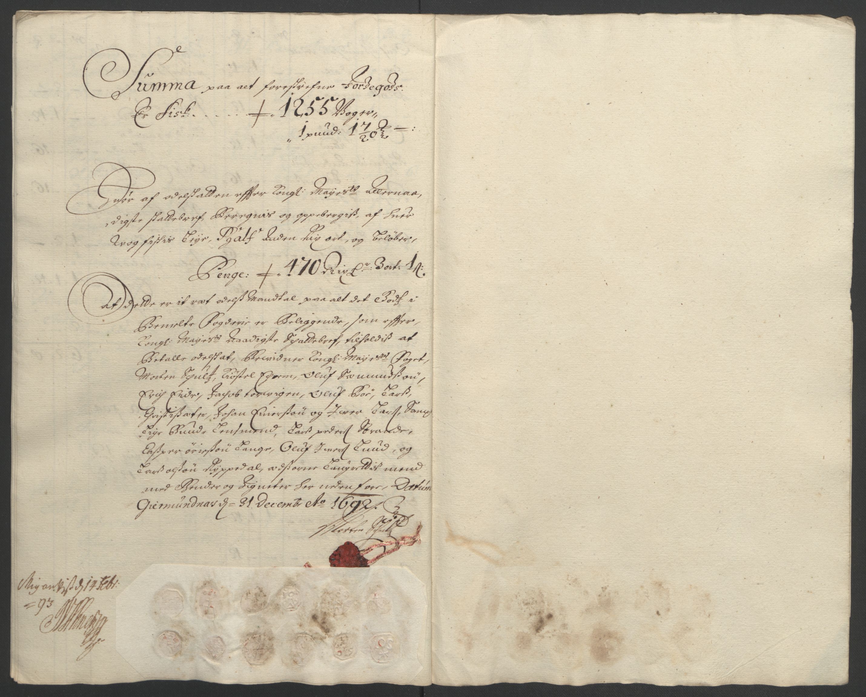 Rentekammeret inntil 1814, Reviderte regnskaper, Fogderegnskap, AV/RA-EA-4092/R55/L3650: Fogderegnskap Romsdal, 1692, p. 101