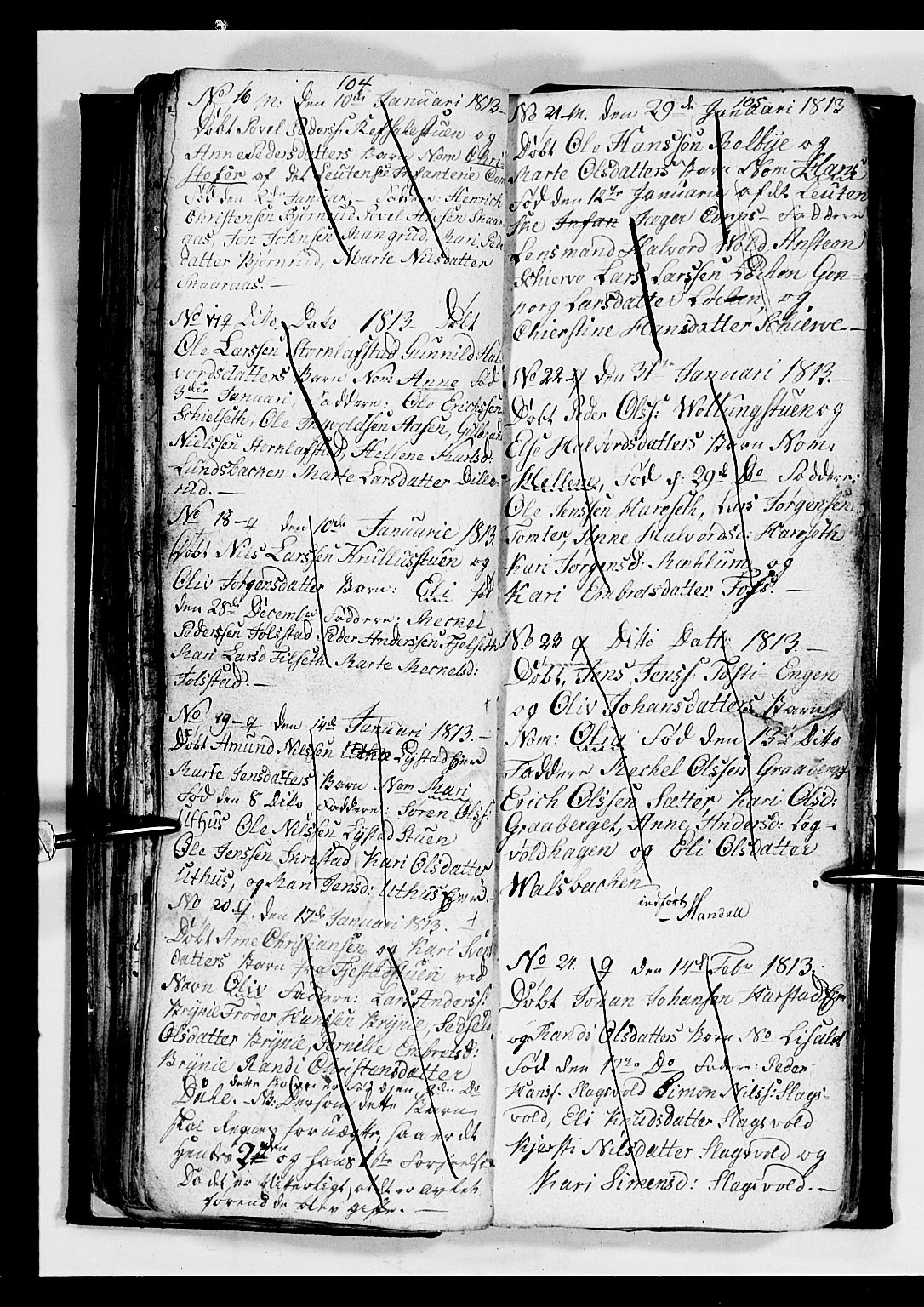 Romedal prestekontor, SAH/PREST-004/L/L0004: Parish register (copy) no. 4, 1807-1814, p. 104-105