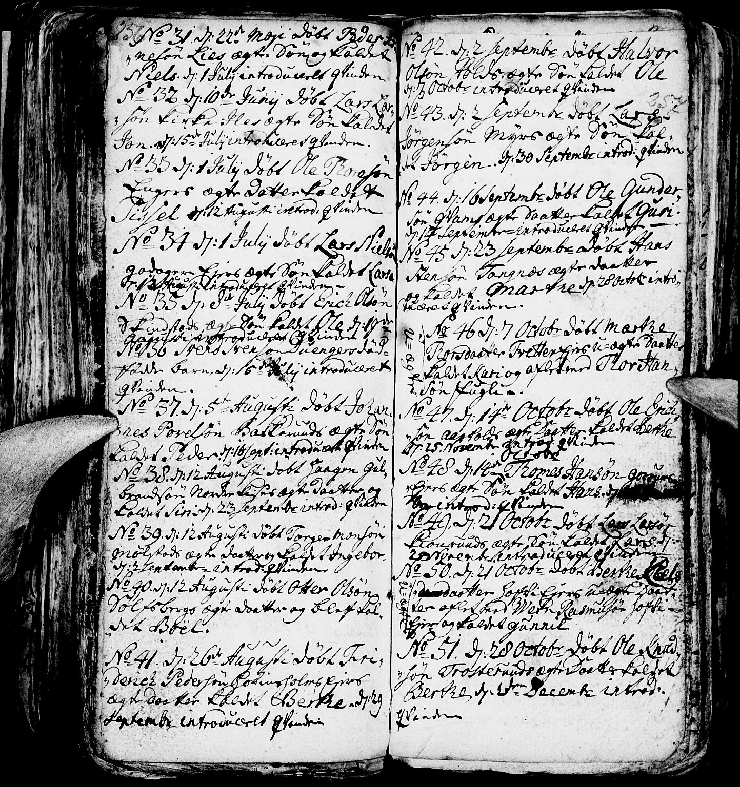 Nes prestekontor, Hedmark, AV/SAH-PREST-020/L/La/L0001: Parish register (copy) no. 1, 1663-1784, p. 256-257