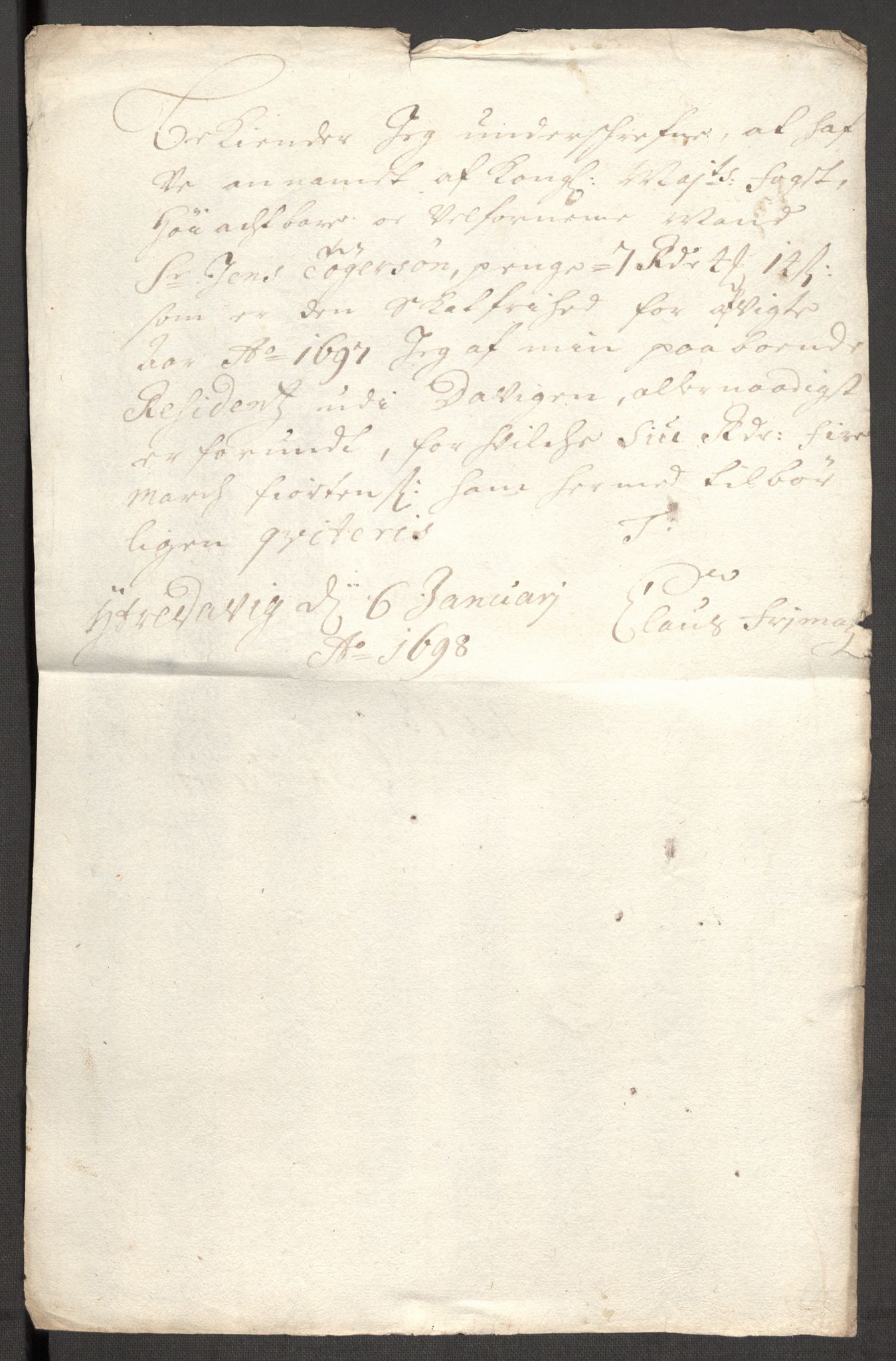 Rentekammeret inntil 1814, Reviderte regnskaper, Fogderegnskap, AV/RA-EA-4092/R53/L3423: Fogderegnskap Sunn- og Nordfjord, 1697-1698, p. 186