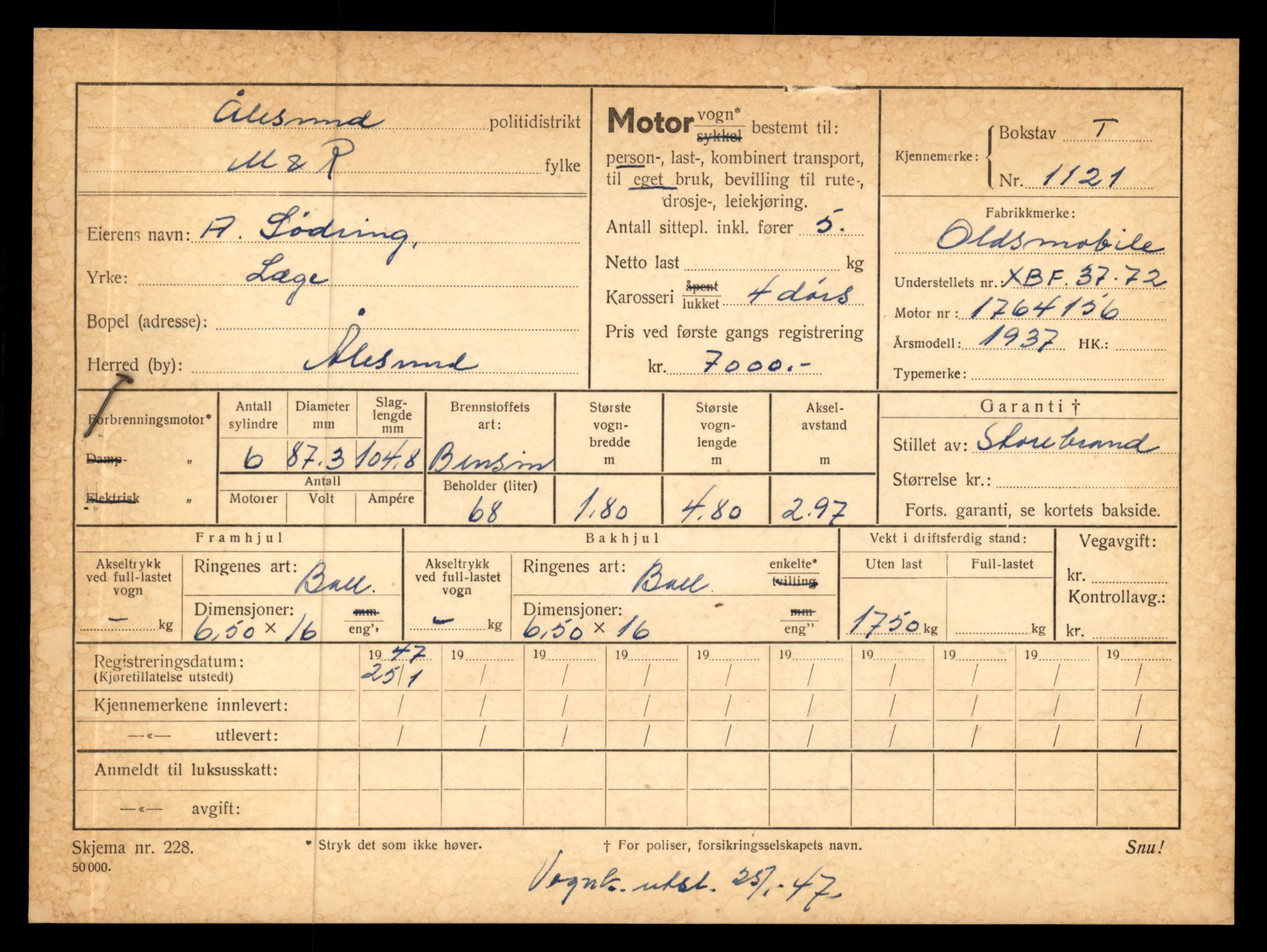 Møre og Romsdal vegkontor - Ålesund trafikkstasjon, AV/SAT-A-4099/F/Fe/L0010: Registreringskort for kjøretøy T 1050 - T 1169, 1927-1998, p. 2051