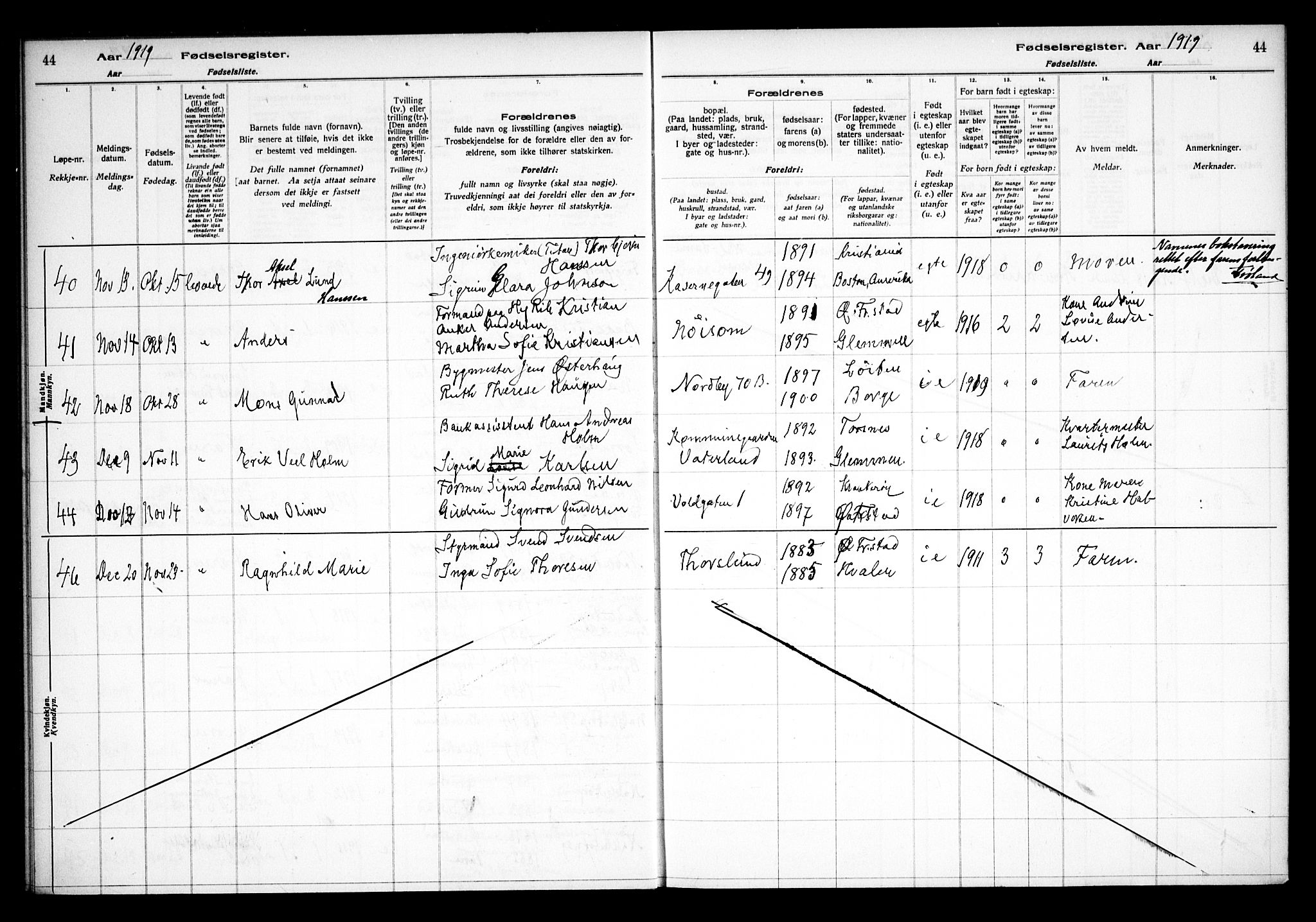 Østre Fredrikstad prestekontor Kirkebøker, AV/SAO-A-10907/J/Ja/L0001: Birth register no. 1, 1916-1936, p. 44