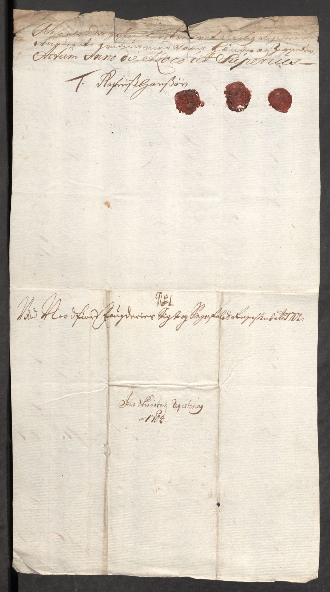 Rentekammeret inntil 1814, Reviderte regnskaper, Fogderegnskap, AV/RA-EA-4092/R53/L3428: Fogderegnskap Sunn- og Nordfjord, 1704, p. 226