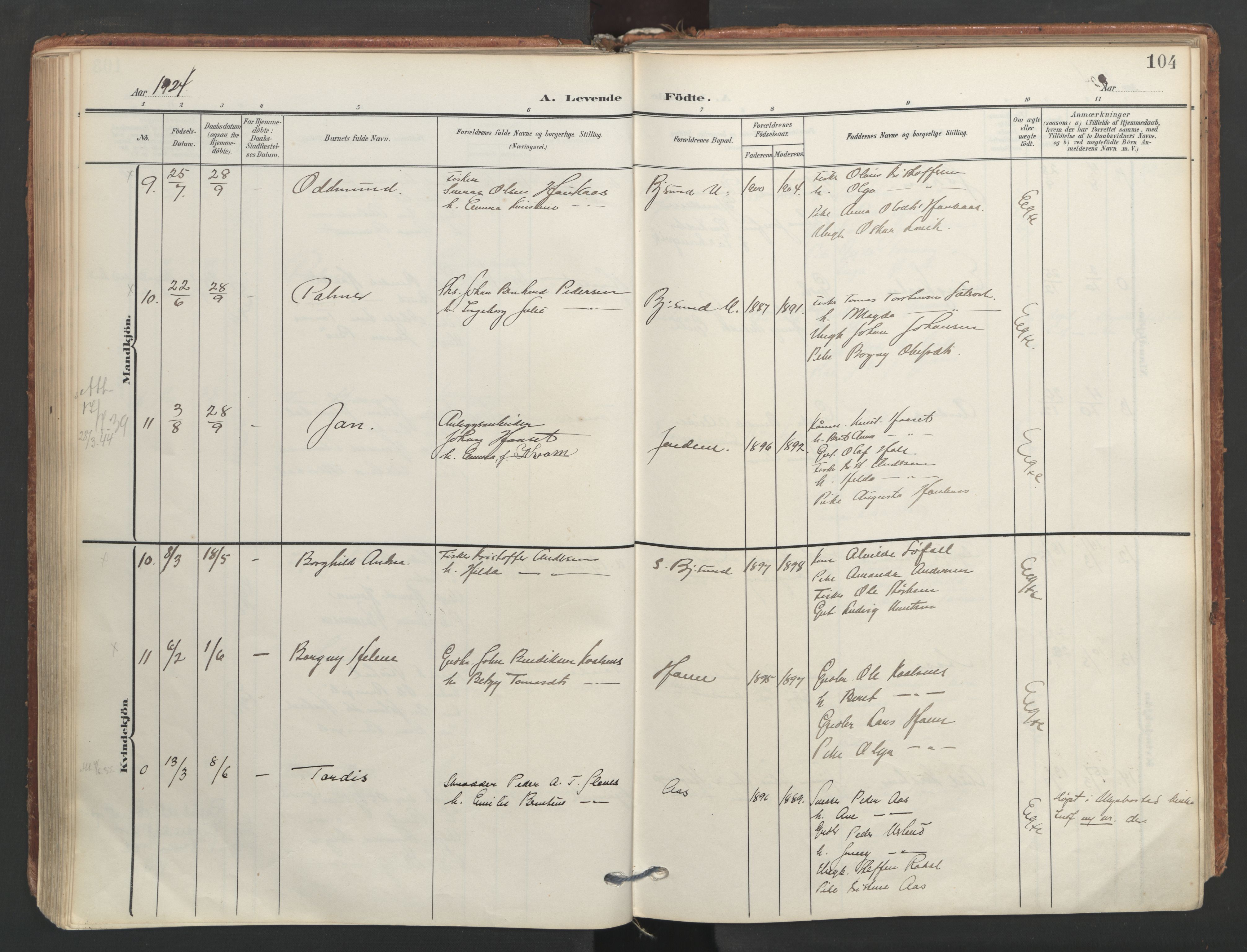 Ministerialprotokoller, klokkerbøker og fødselsregistre - Møre og Romsdal, AV/SAT-A-1454/565/L0751: Parish register (official) no. 565A05, 1905-1979, p. 104