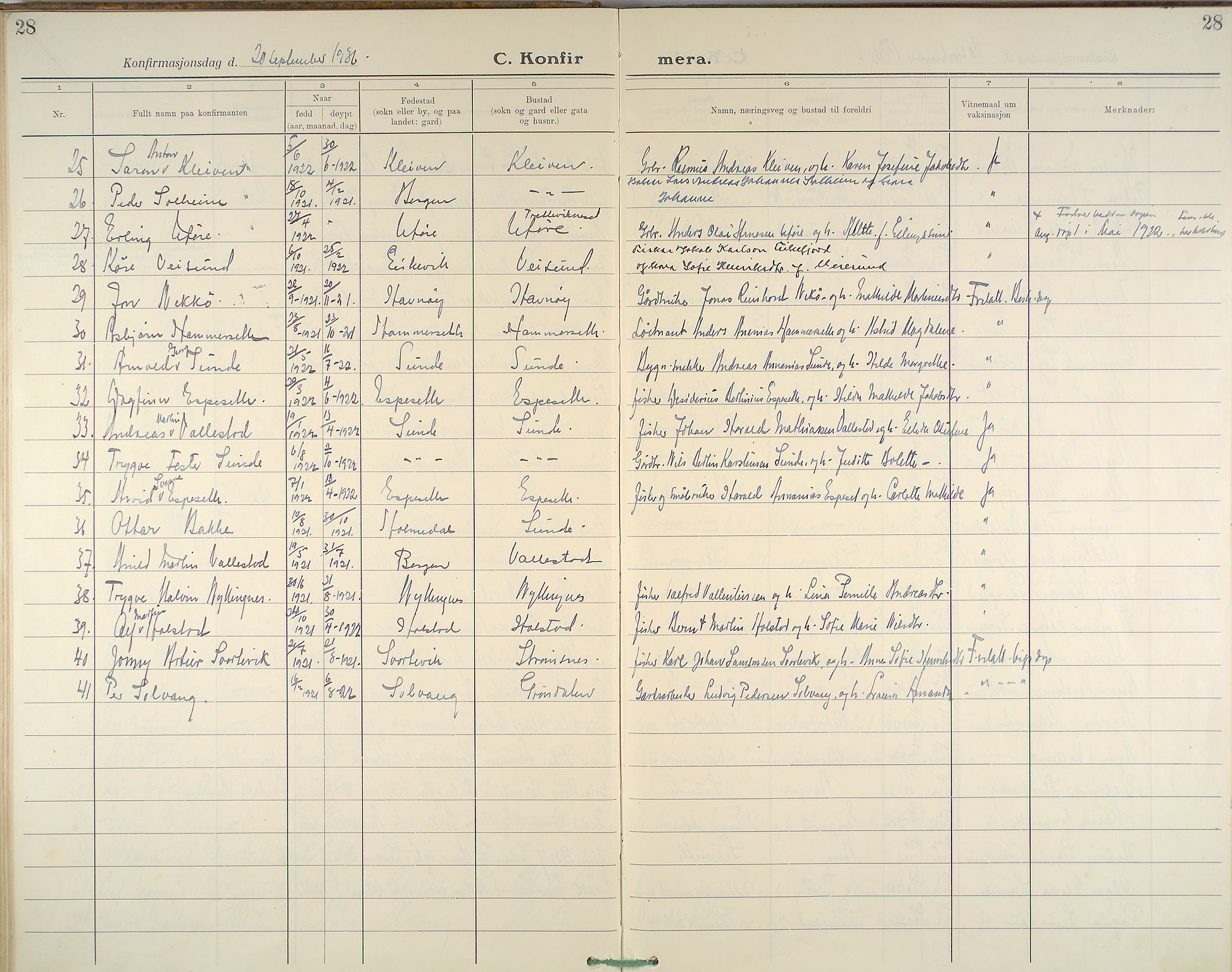 Kinn sokneprestembete, AV/SAB-A-80801/H/Haa/Haab/L0007: Parish register (official) no. B 7, 1926-1964, p. 28