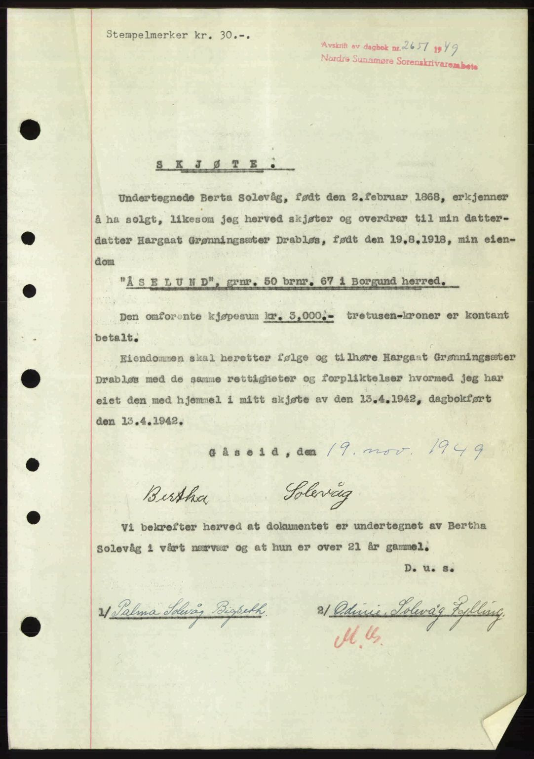 Nordre Sunnmøre sorenskriveri, AV/SAT-A-0006/1/2/2C/2Ca: Mortgage book no. A33, 1949-1950, Diary no: : 2651/1949