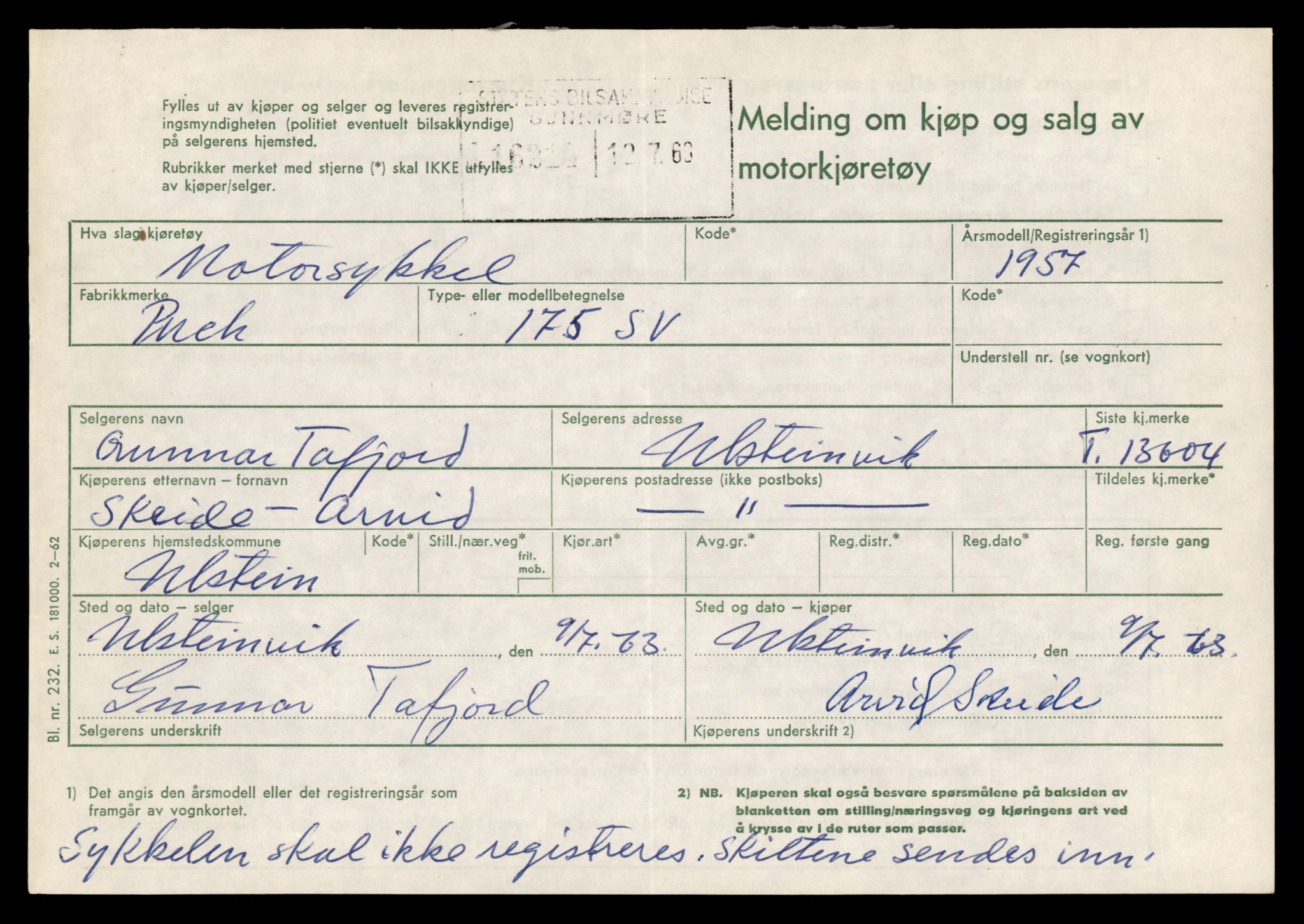 Møre og Romsdal vegkontor - Ålesund trafikkstasjon, AV/SAT-A-4099/F/Fe/L0040: Registreringskort for kjøretøy T 13531 - T 13709, 1927-1998, p. 1316