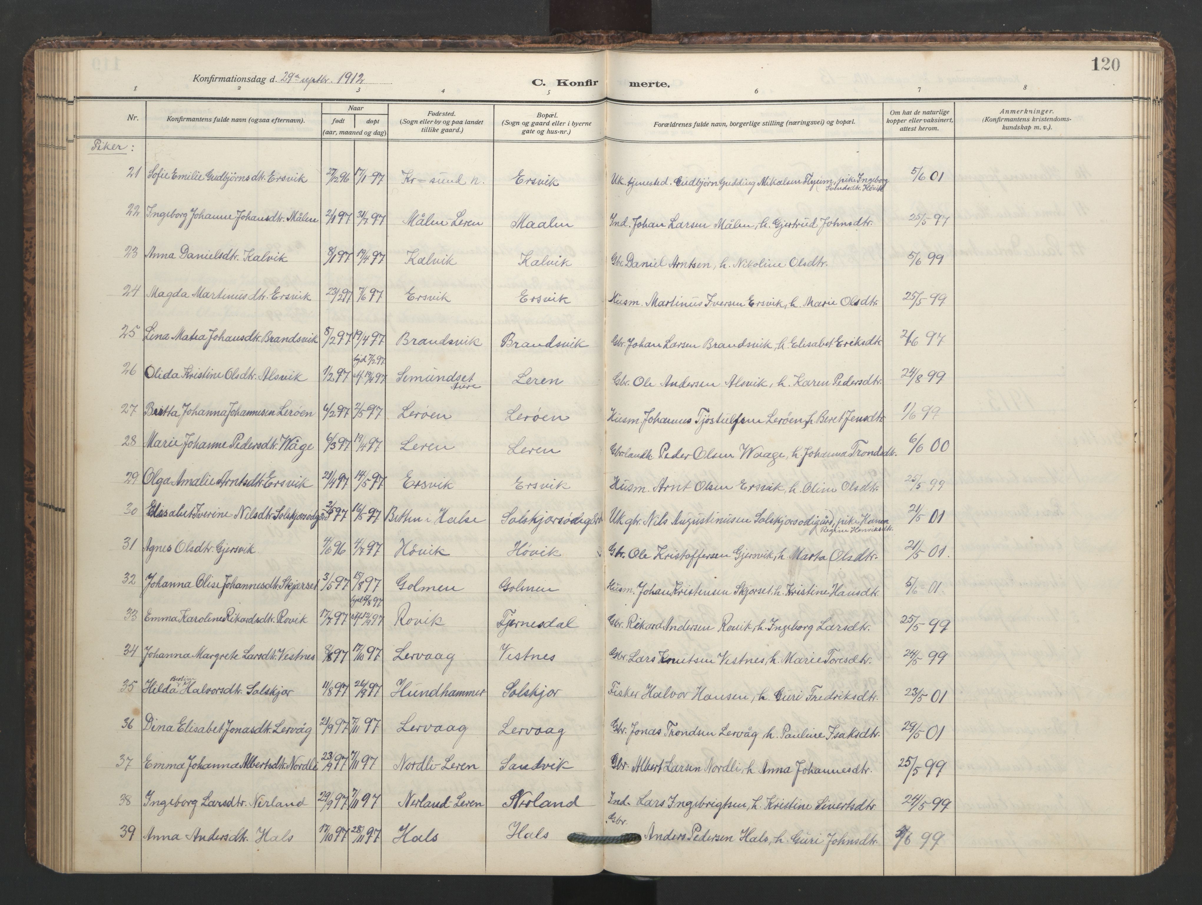 Ministerialprotokoller, klokkerbøker og fødselsregistre - Møre og Romsdal, AV/SAT-A-1454/577/L0897: Parish register (copy) no. 577C01, 1909-1946, p. 120