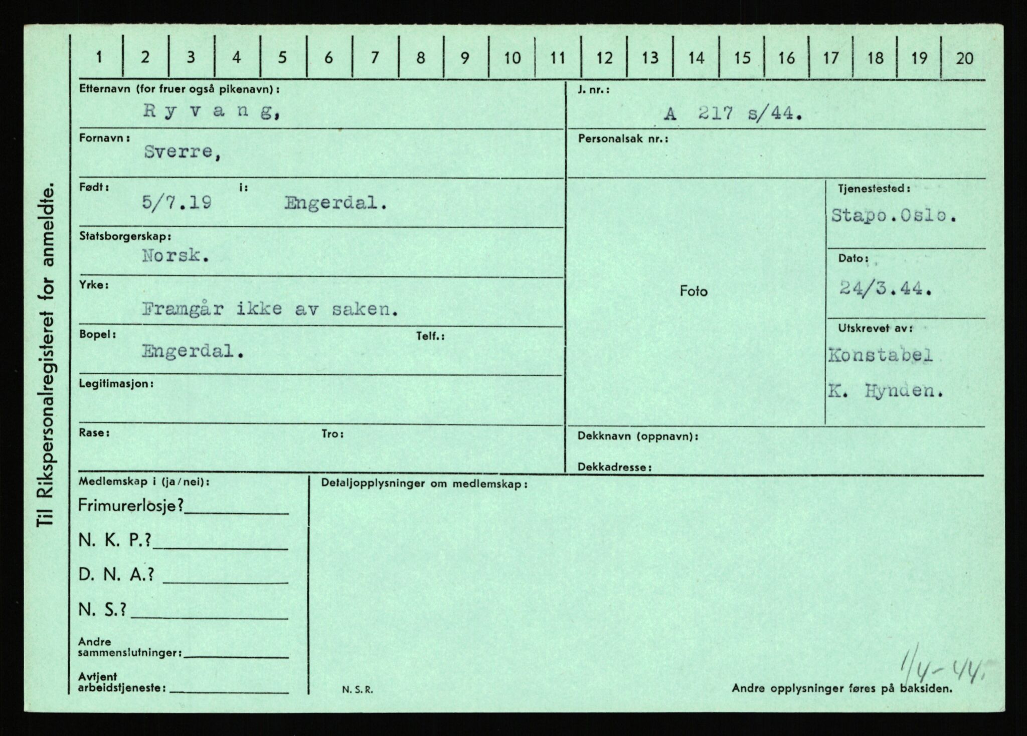 Statspolitiet - Hovedkontoret / Osloavdelingen, AV/RA-S-1329/C/Ca/L0013: Raa - Servold, 1943-1945, p. 2611