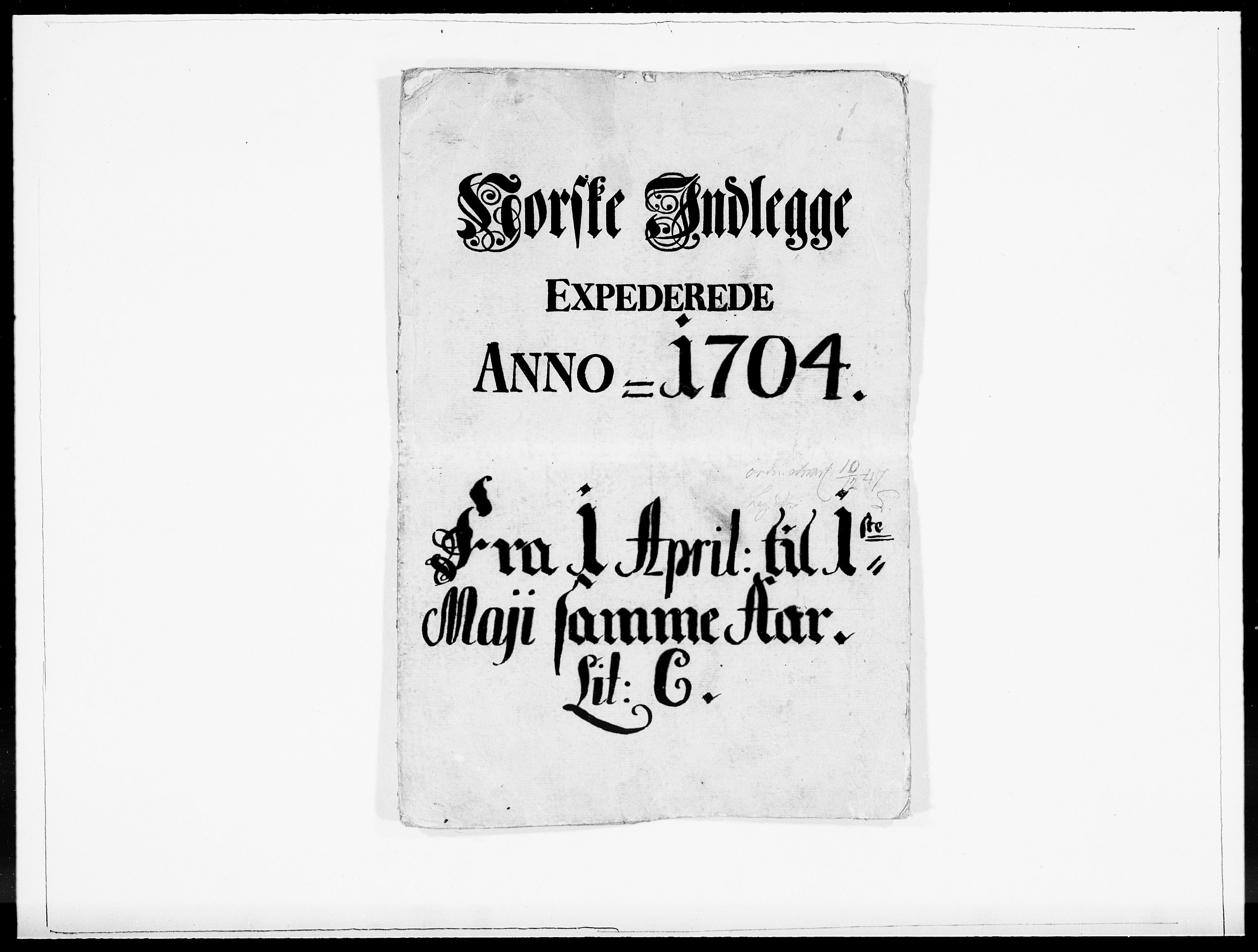 Danske Kanselli 1572-1799, AV/RA-EA-3023/F/Fc/Fcc/Fcca/L0055: Norske innlegg 1572-1799, 1704, p. 135