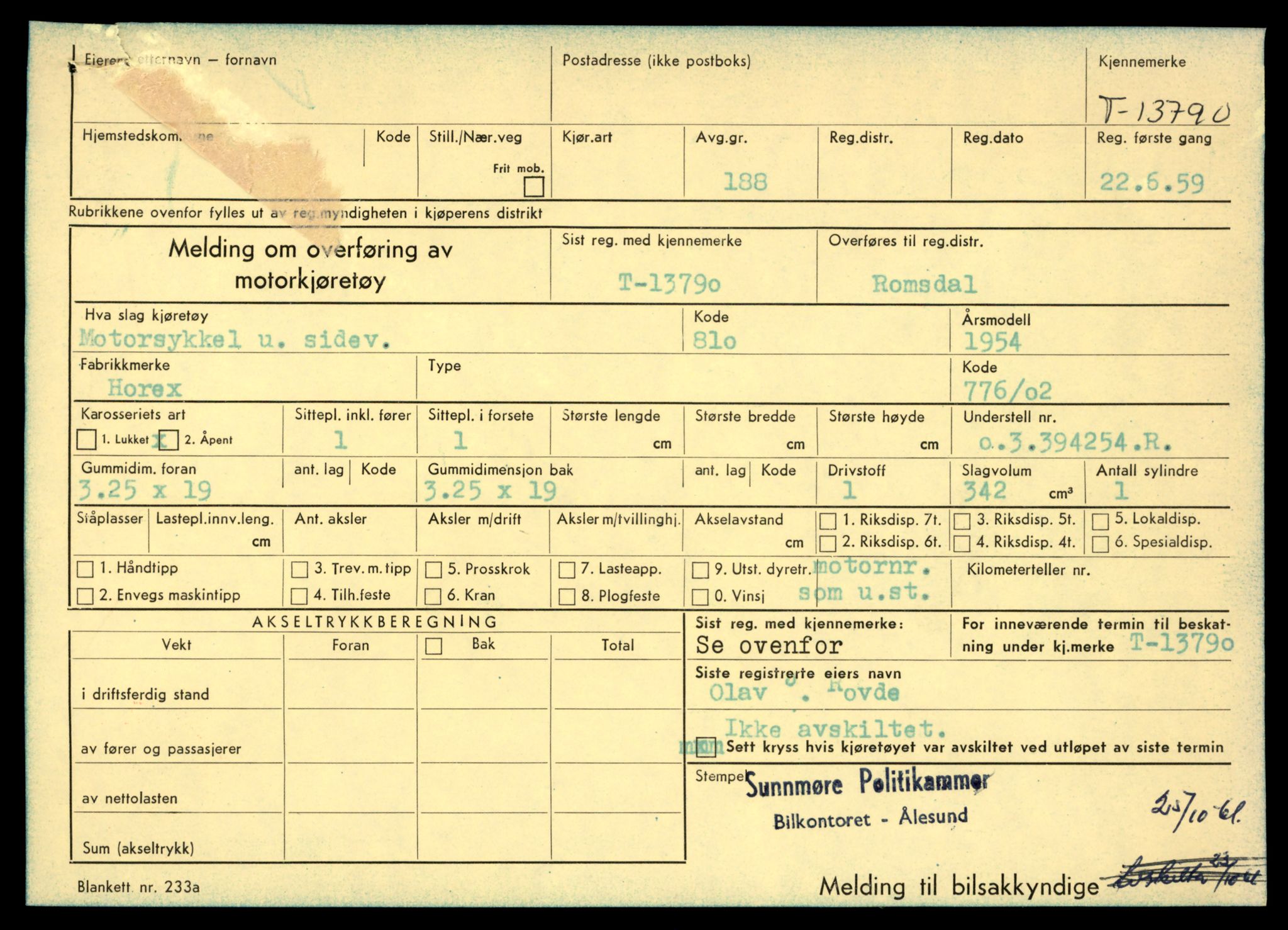 Møre og Romsdal vegkontor - Ålesund trafikkstasjon, AV/SAT-A-4099/F/Fe/L0041: Registreringskort for kjøretøy T 13710 - T 13905, 1927-1998, p. 1383