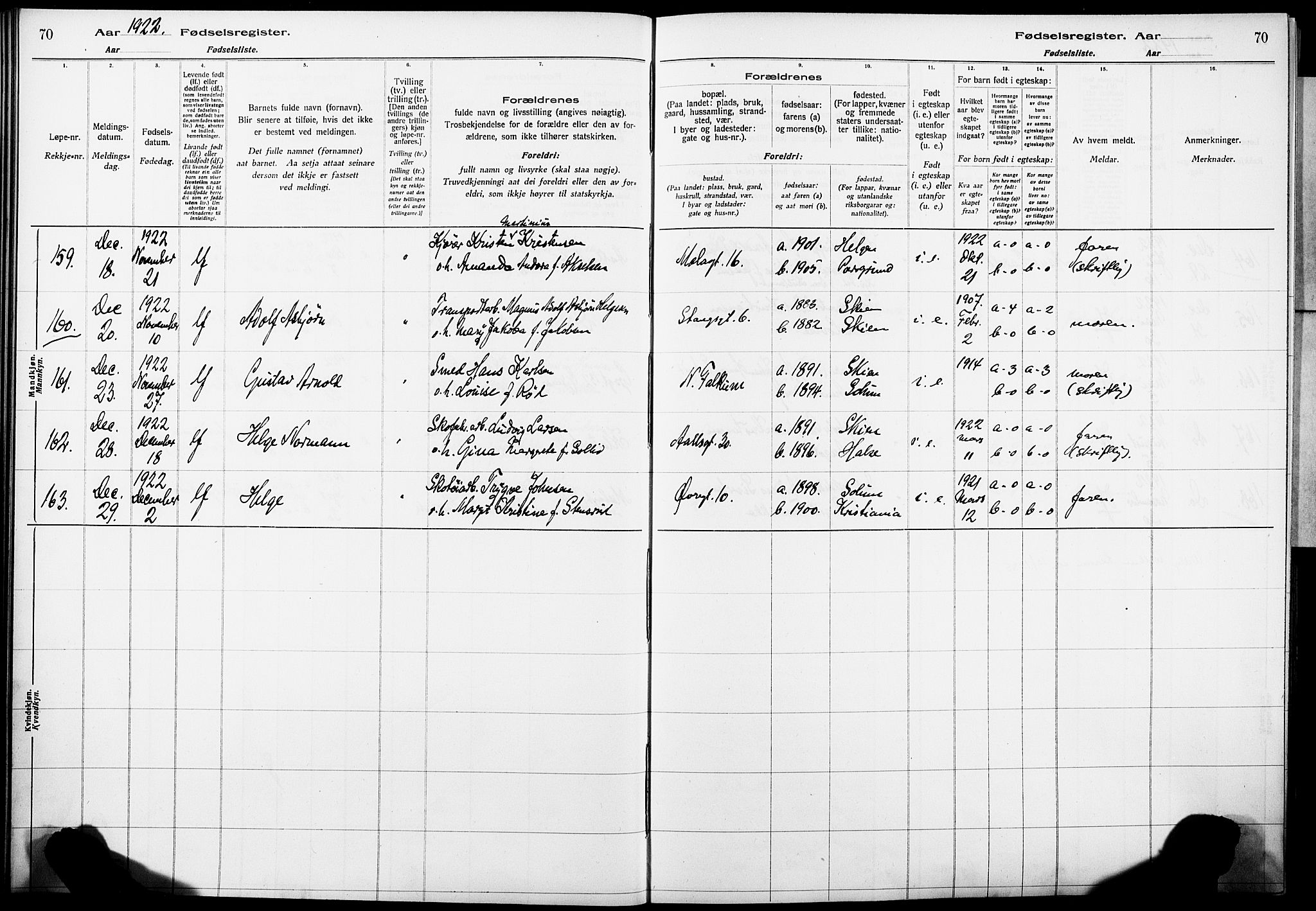 Skien kirkebøker, AV/SAKO-A-302/J/Ja/L0002: Birth register no. 2, 1921-1927, p. 70