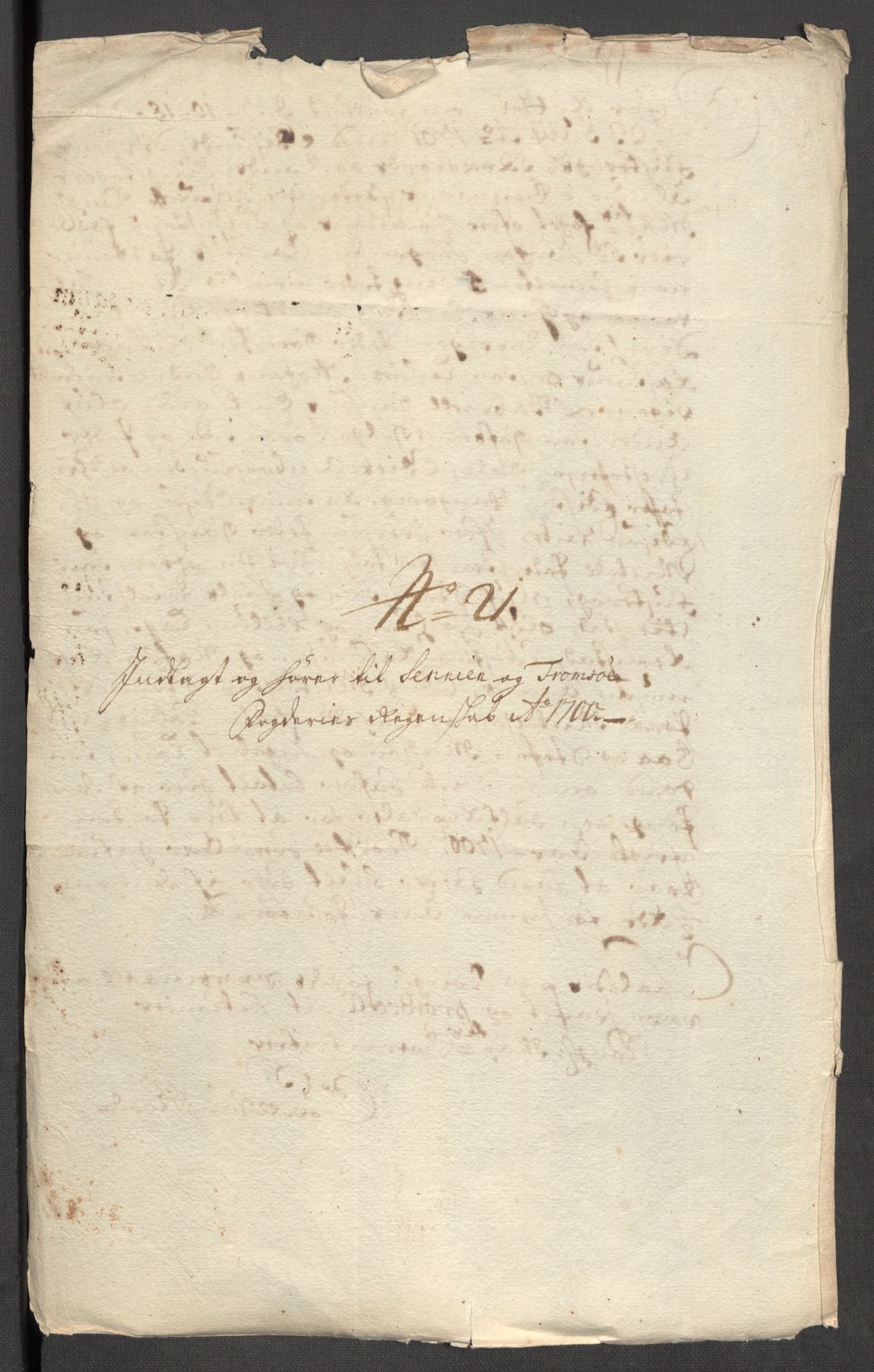 Rentekammeret inntil 1814, Reviderte regnskaper, Fogderegnskap, RA/EA-4092/R68/L4755: Fogderegnskap Senja og Troms, 1700-1704, p. 99