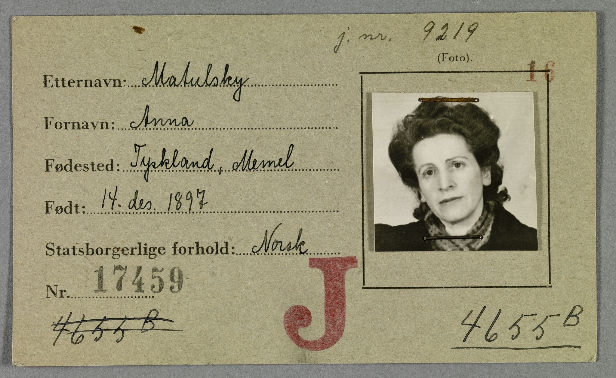 Sosialdepartementet, Våre Falne, RA/S-1708/E/Ee/L0021A: Fotografier av jøder på legitimasjonskort (1941-42), 1941-1942, p. 247