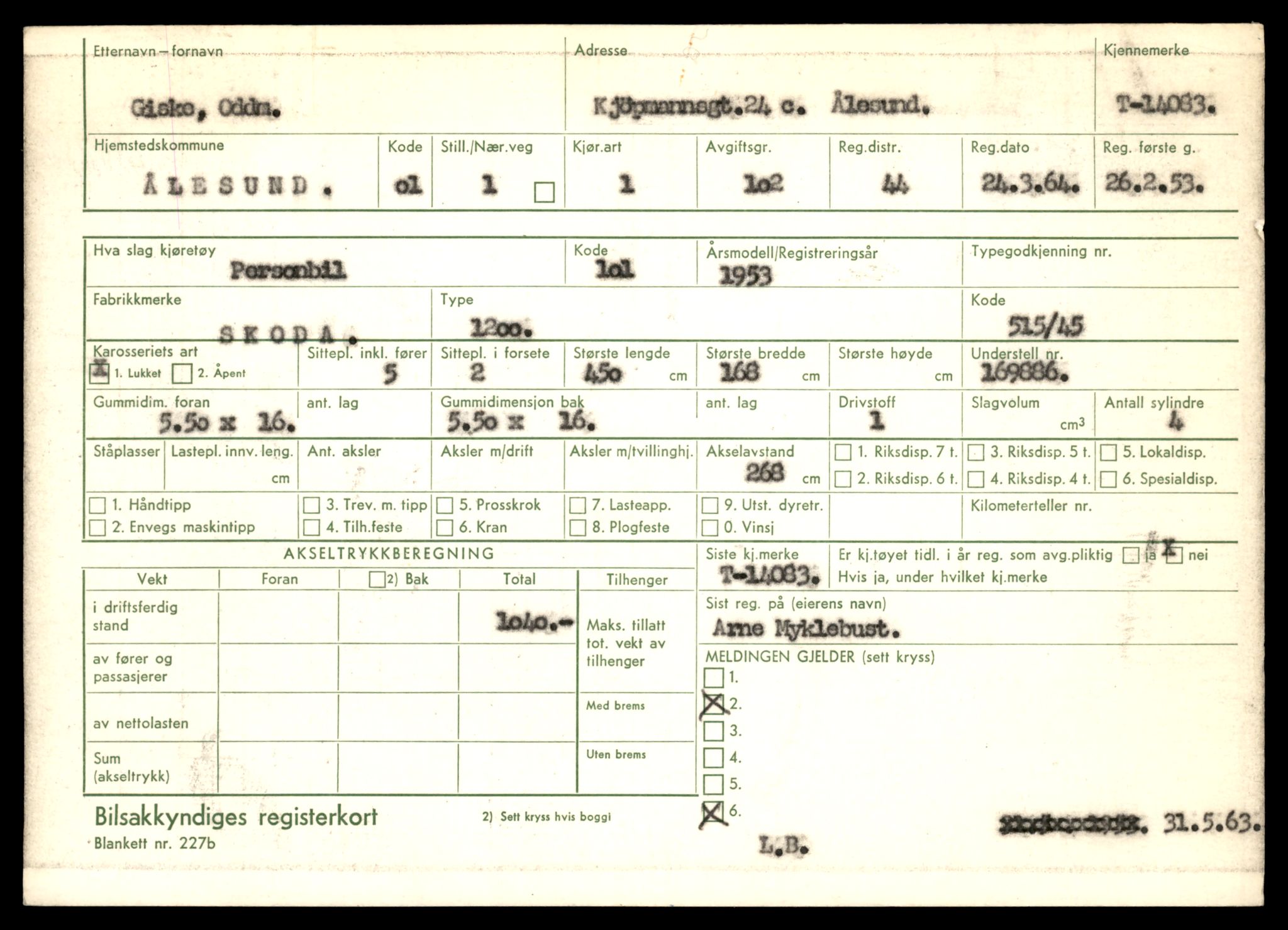 Møre og Romsdal vegkontor - Ålesund trafikkstasjon, AV/SAT-A-4099/F/Fe/L0043: Registreringskort for kjøretøy T 14080 - T 14204, 1927-1998, p. 85