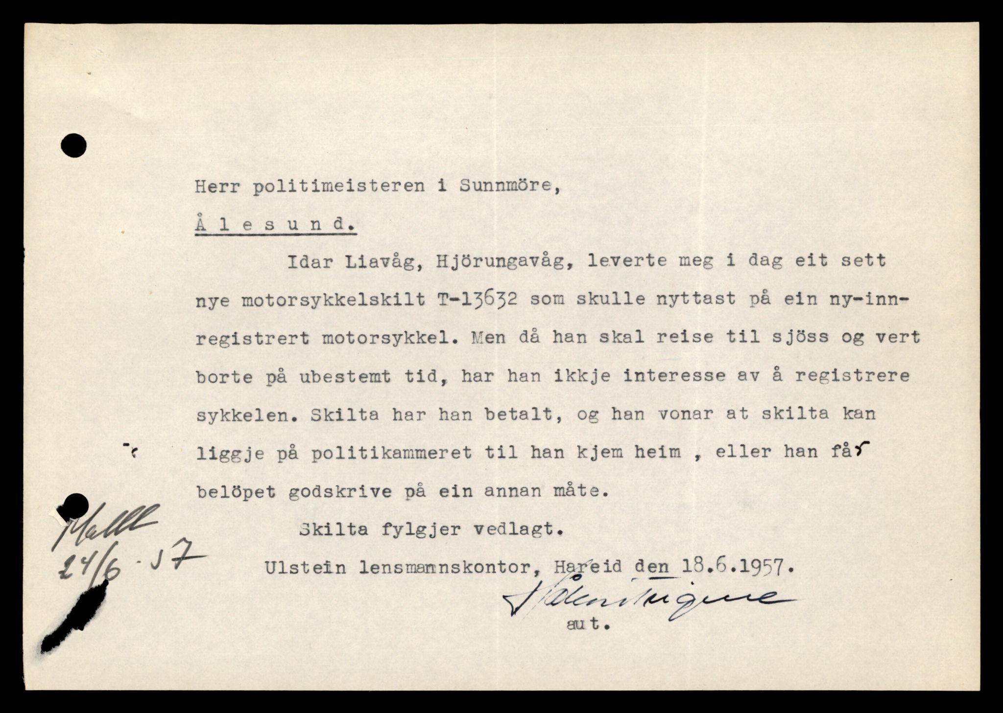 Møre og Romsdal vegkontor - Ålesund trafikkstasjon, AV/SAT-A-4099/F/Fe/L0040: Registreringskort for kjøretøy T 13531 - T 13709, 1927-1998, p. 1761