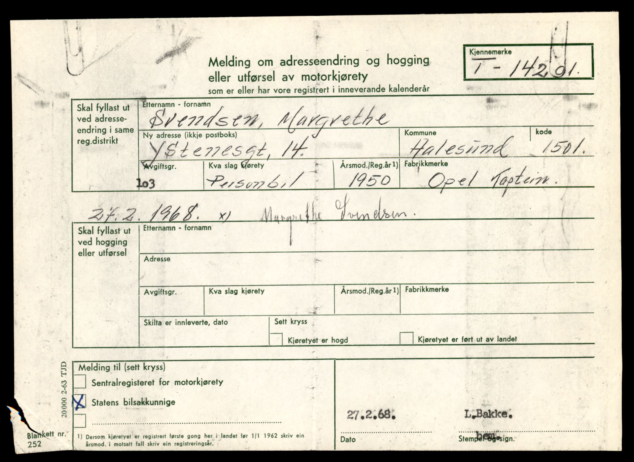 Møre og Romsdal vegkontor - Ålesund trafikkstasjon, AV/SAT-A-4099/F/Fe/L0043: Registreringskort for kjøretøy T 14080 - T 14204, 1927-1998, p. 3263