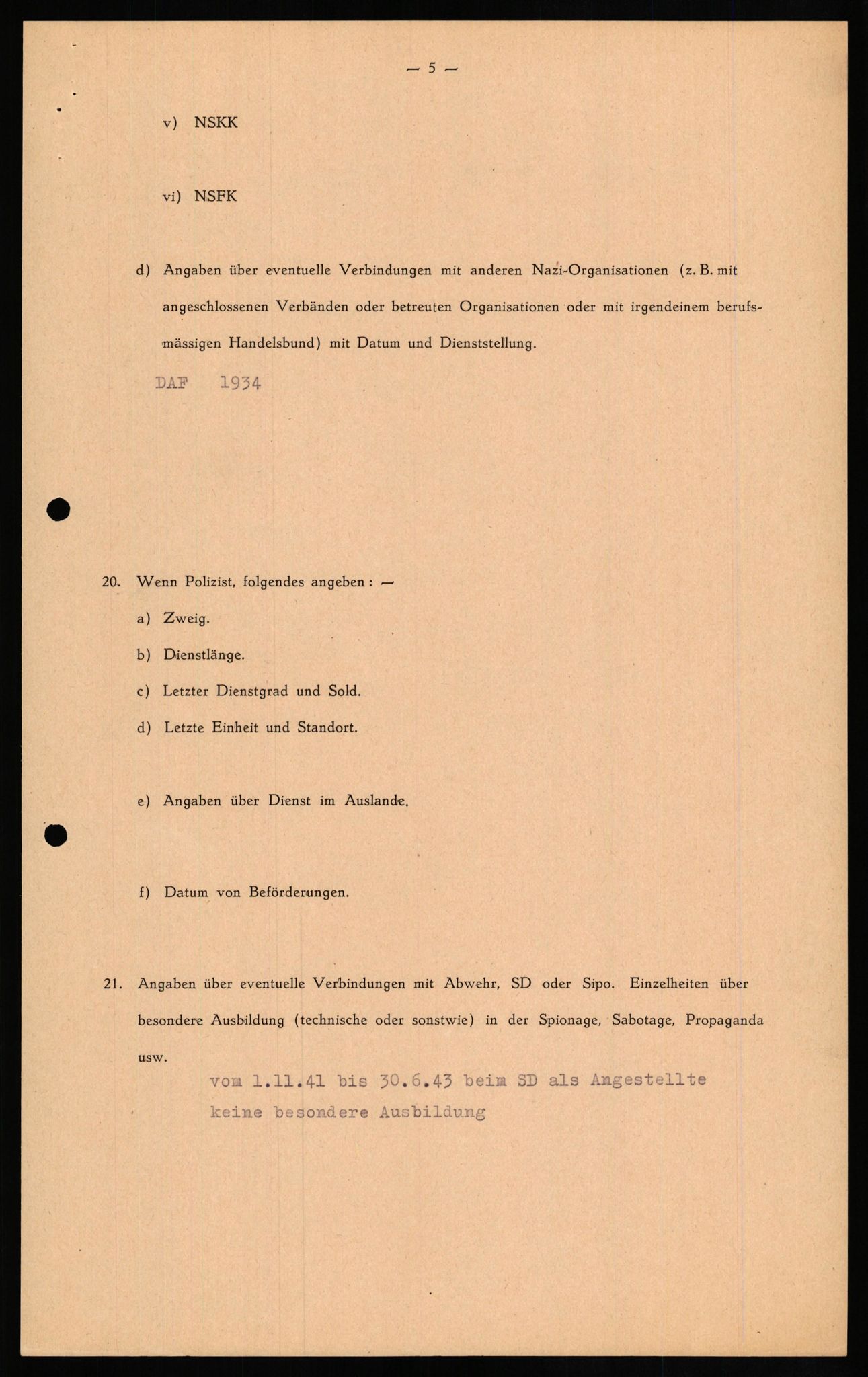Forsvaret, Forsvarets overkommando II, RA/RAFA-3915/D/Db/L0017: CI Questionaires. Tyske okkupasjonsstyrker i Norge. Tyskere., 1945-1946, p. 333