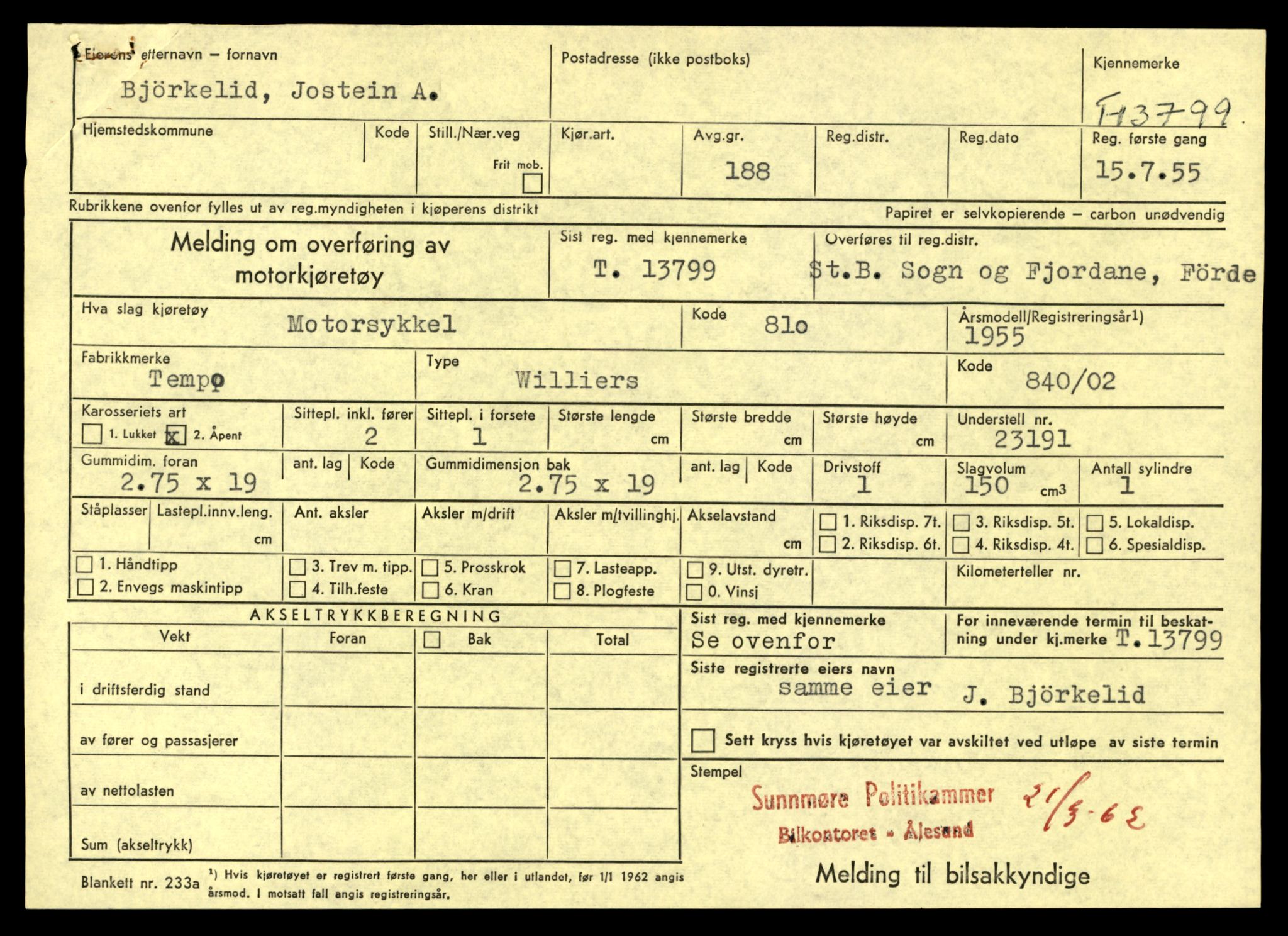 Møre og Romsdal vegkontor - Ålesund trafikkstasjon, AV/SAT-A-4099/F/Fe/L0041: Registreringskort for kjøretøy T 13710 - T 13905, 1927-1998, p. 1609